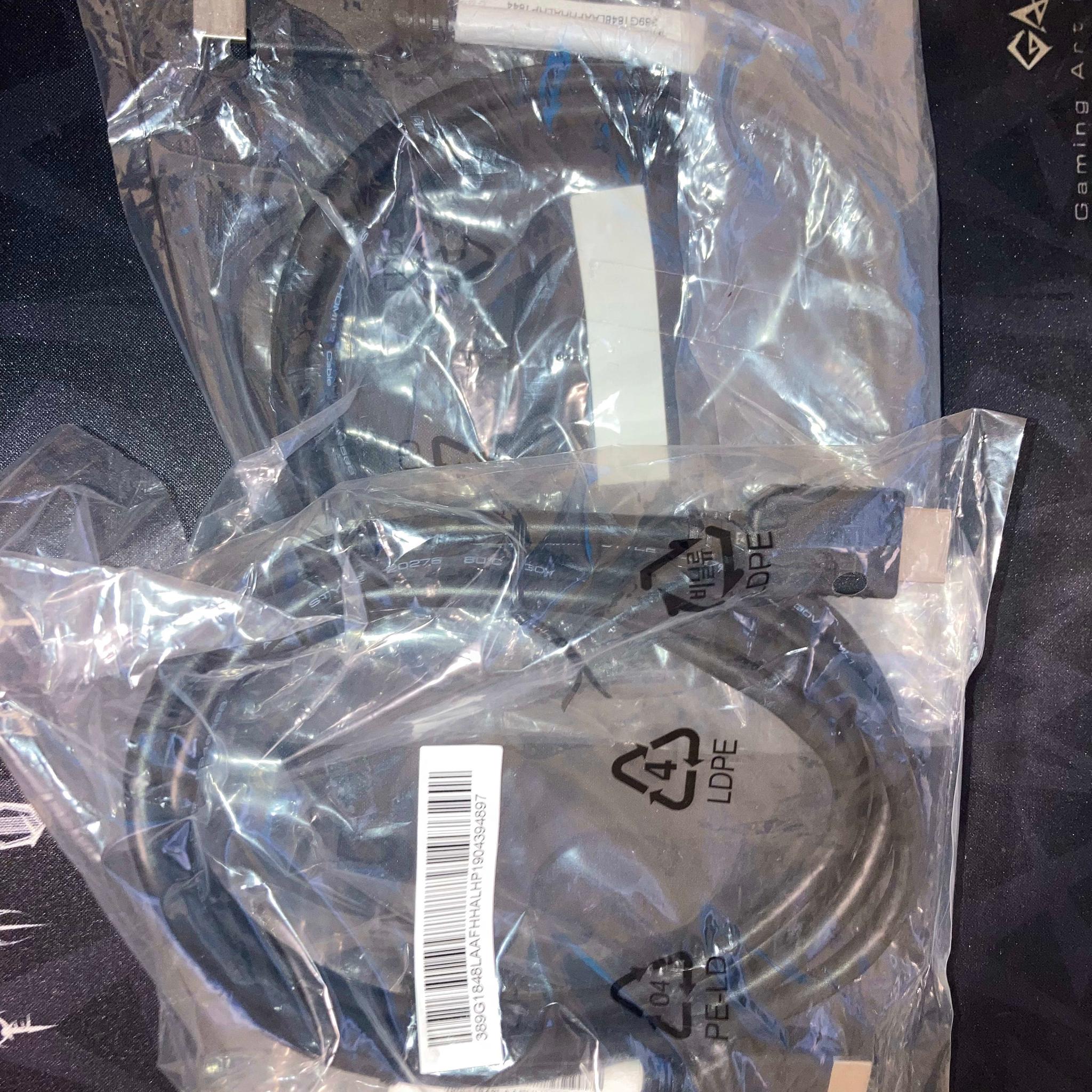 2X HDMI cables 6ft