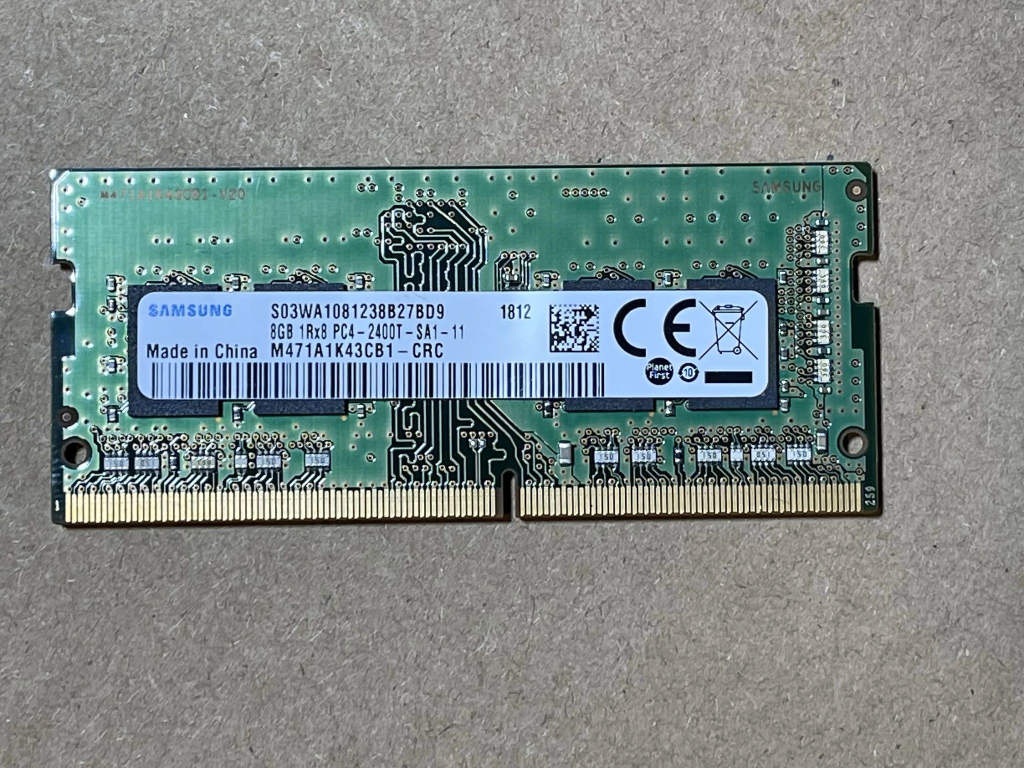 Samsung 1x 8GB DDR4-2400 SODIMM PC4-19200T