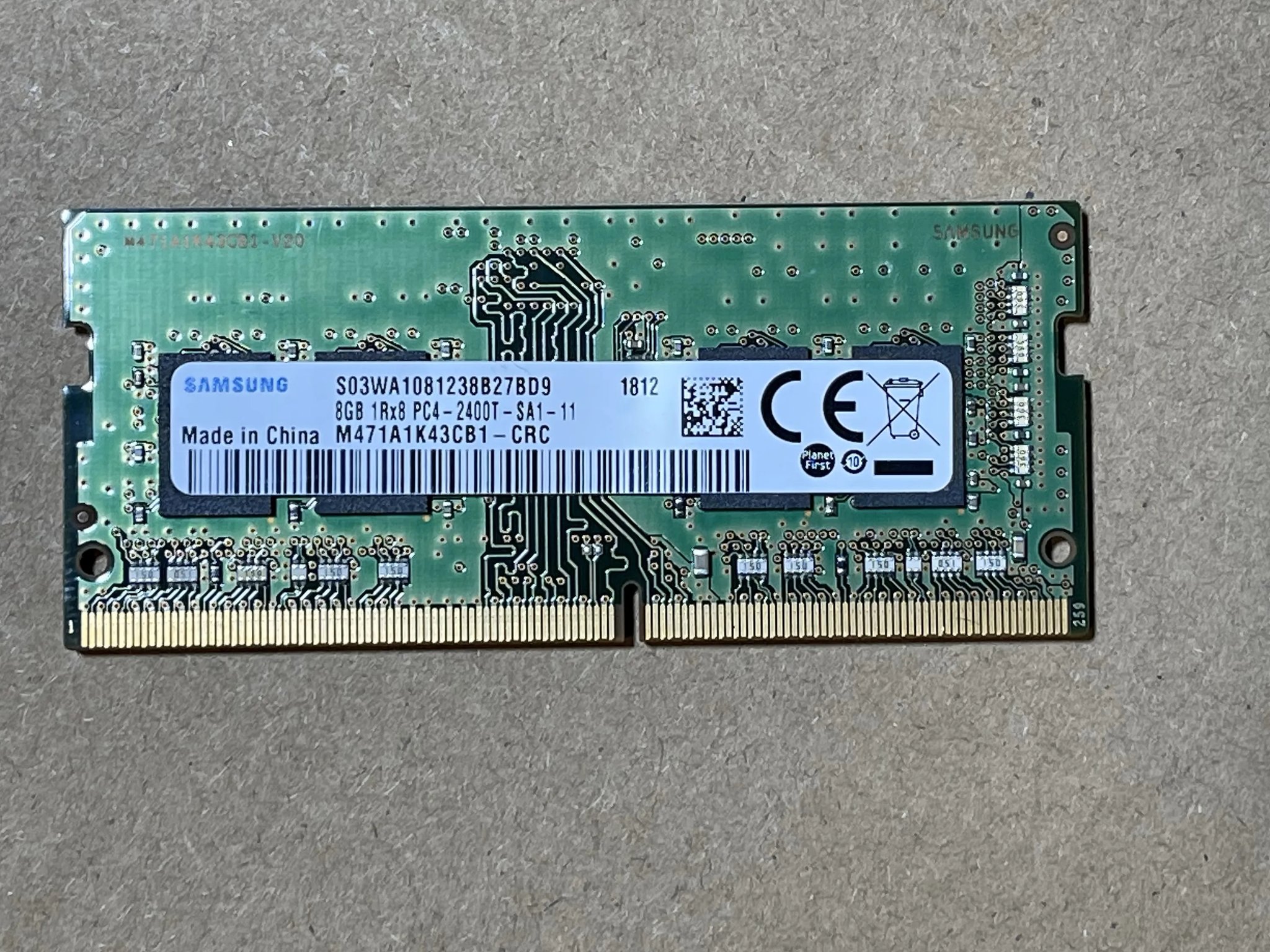 Samsung 1x 8GB DDR4-2400 SODIMM PC4-19200T