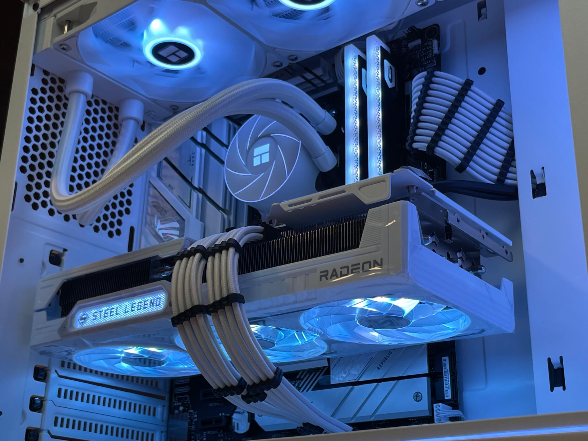 9070XT | Ryzen 5 7600 | “Lunar Eclipse”