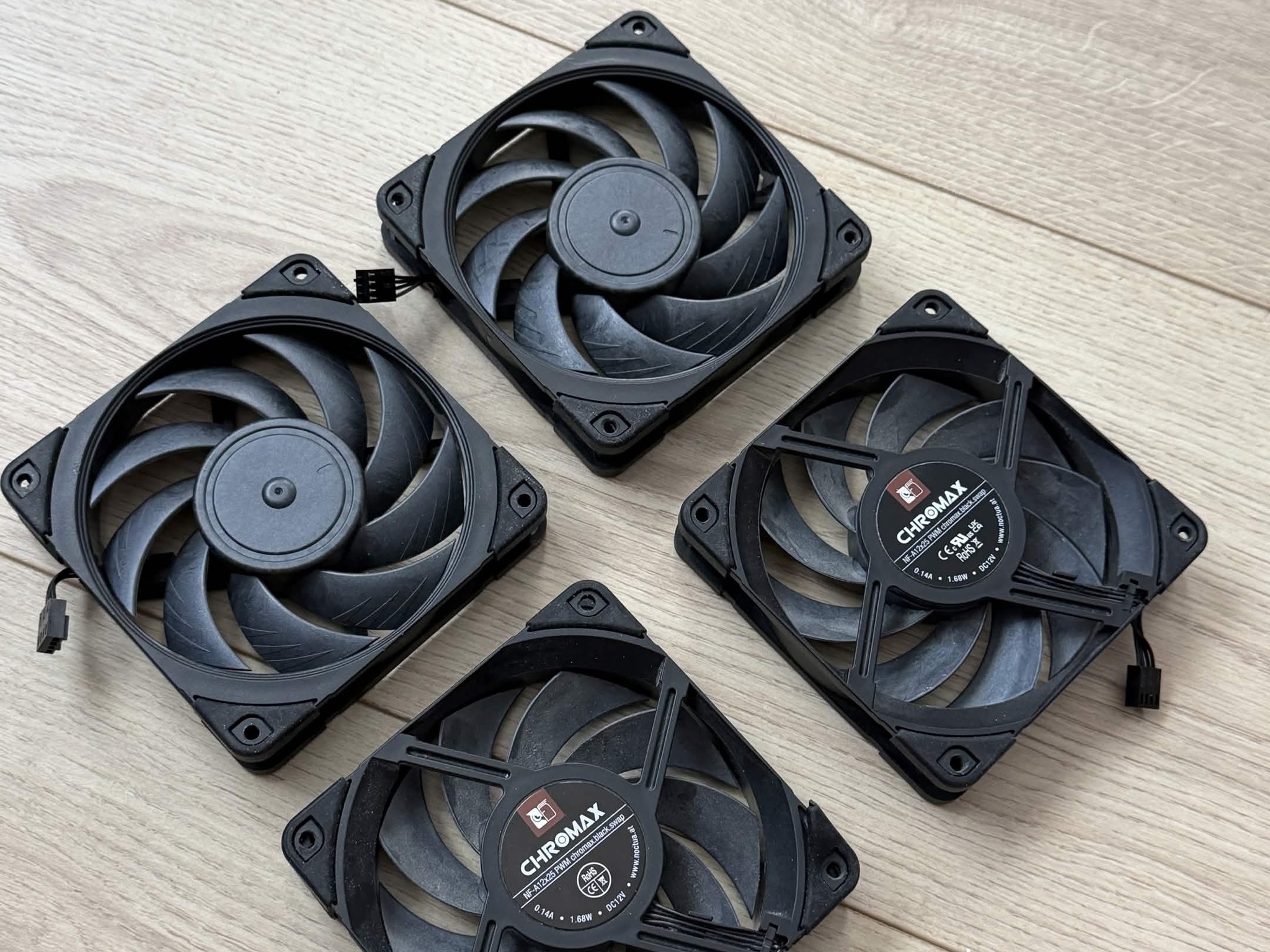 4x FANS NOCTUA NF-A12x25 PWM CHROMAX Fans G1