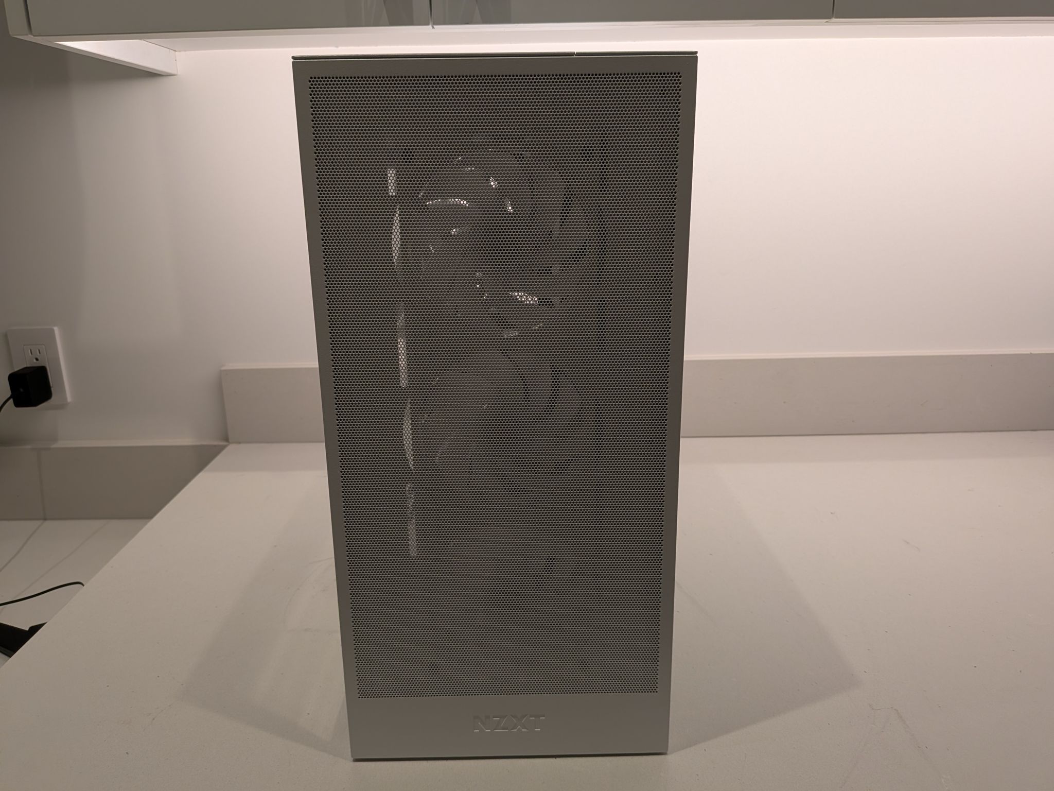 4K Reva 🐺 - RX 9070 XT, Intel Core Ultra 7 265KF, 32 GB DDR5, 2 TB Gen 4 NVME, RGB, Liquid Cooled