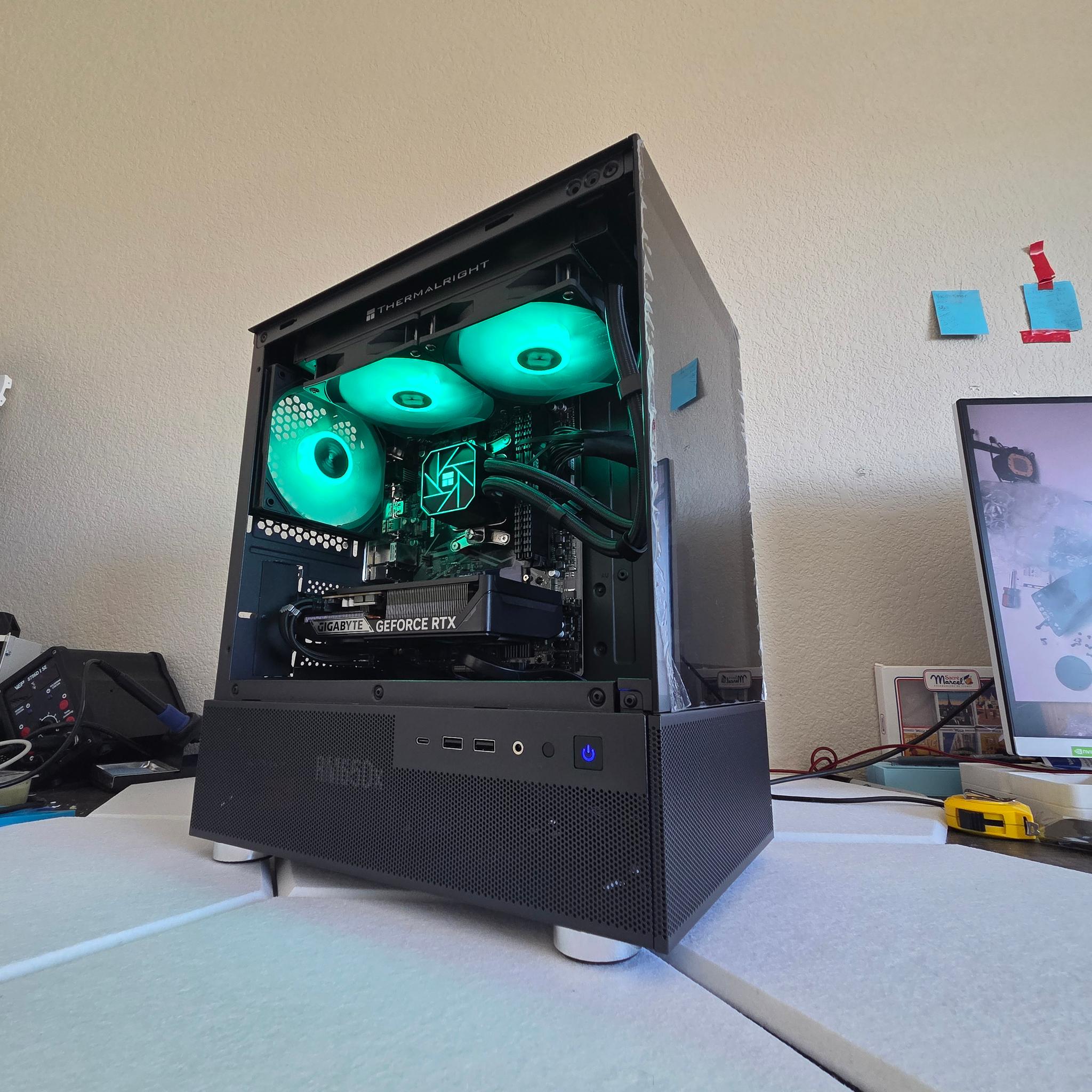 🔥 Frostshade RTX 5060 Gaming PC 🖤❄️