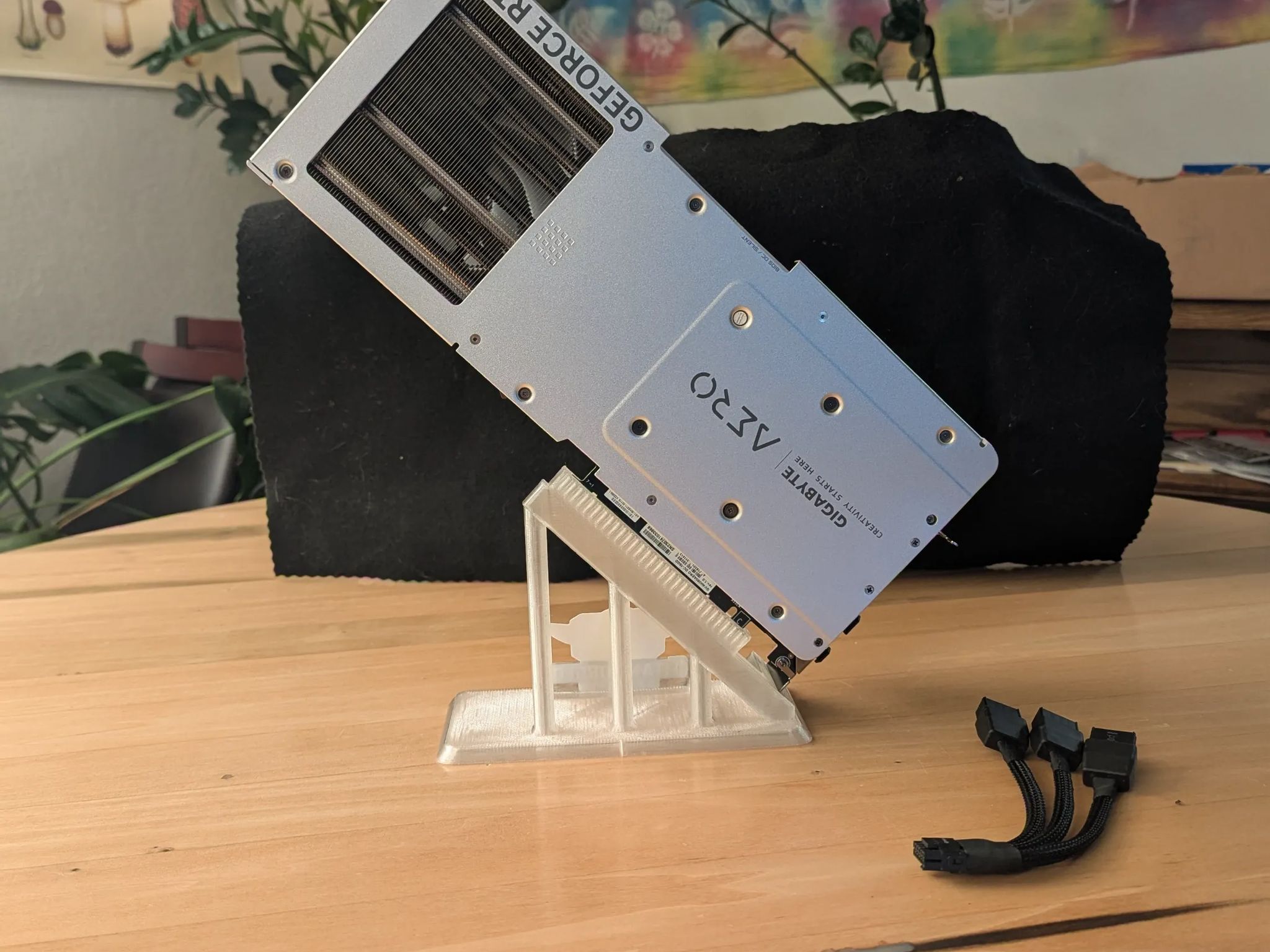 🌐 Gigabyte 4080 Aero | White Workstation & Gaming GPU | 16GB GDDR6X | Studio Ready
