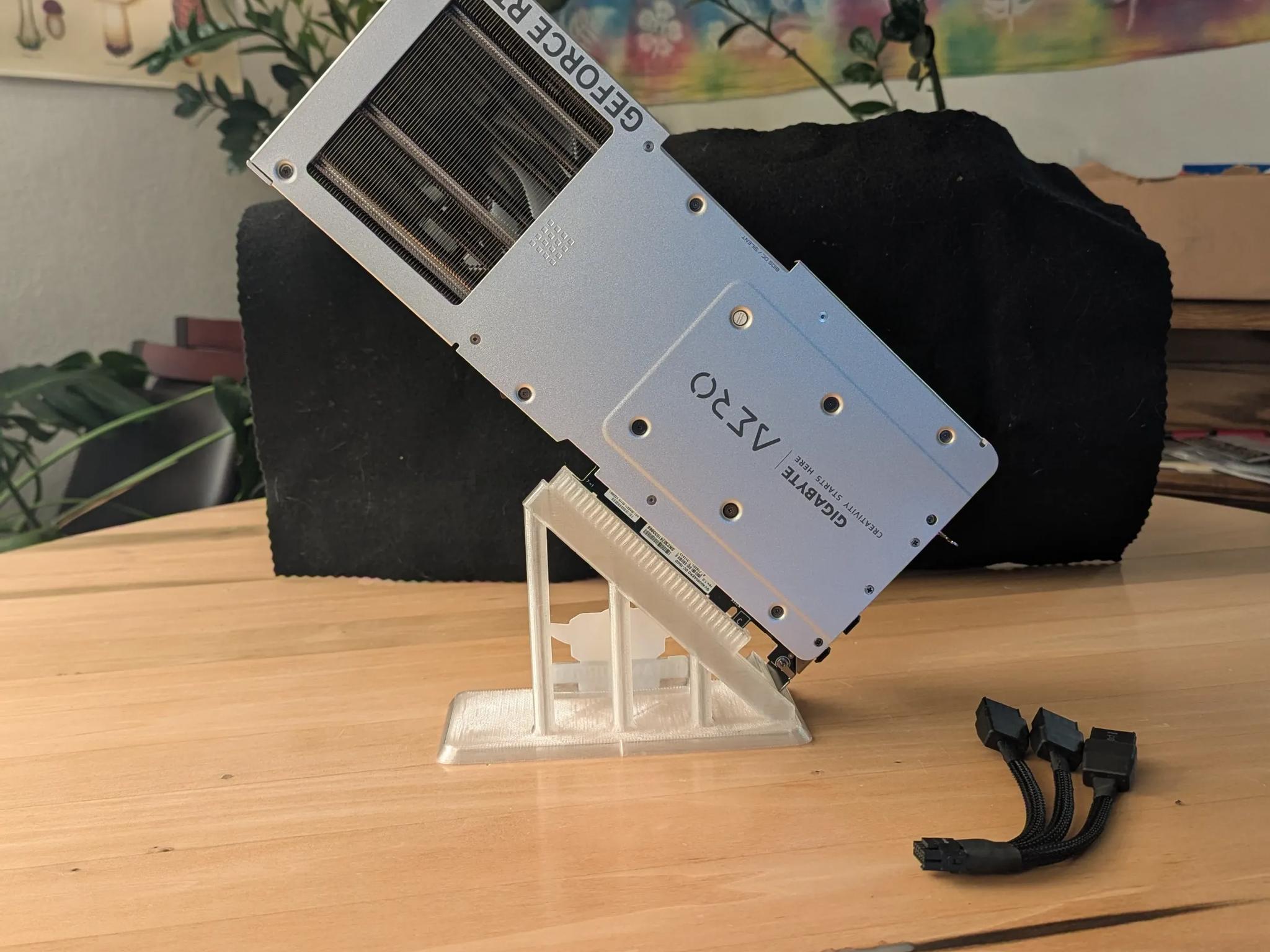 🌐 Gigabyte 4080 Aero | White Workstation & Gaming GPU | 16GB GDDR6X | Studio Ready