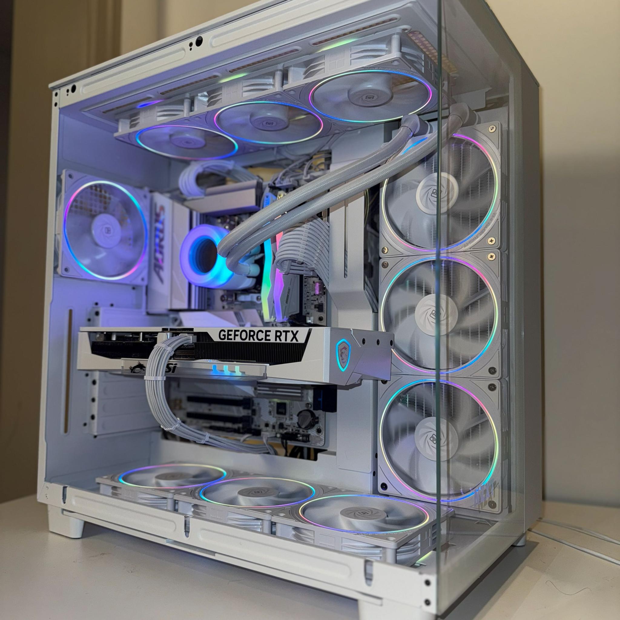 RTX 5070 Ti | Ryzen 7 7800X3D | 32gb DDR5 | 1tb NVME 🧊
