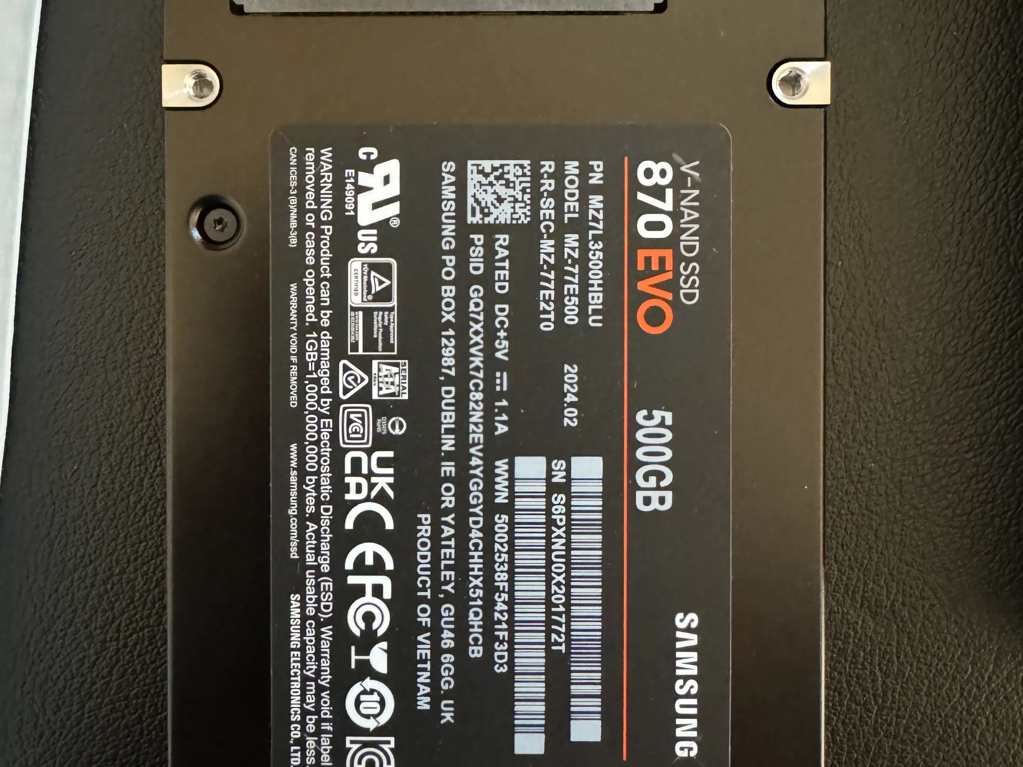 SAMSUNG 870 EVO