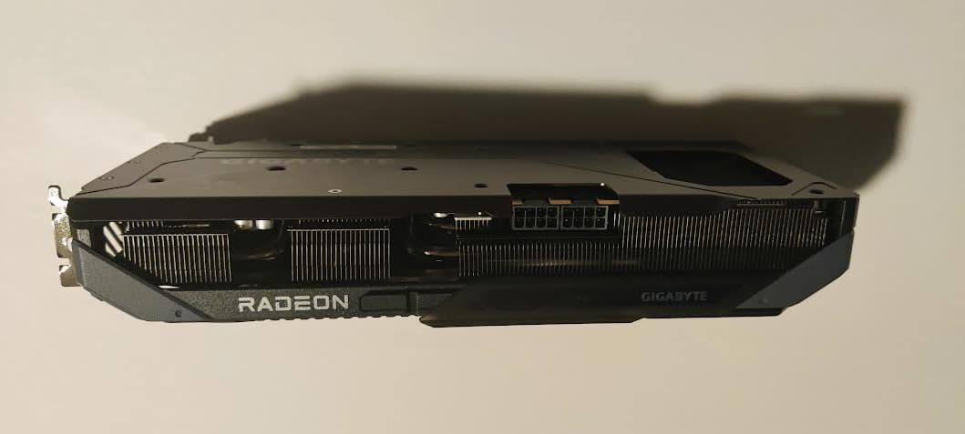 RX9070 - Gigabyte triple fan - Great condition