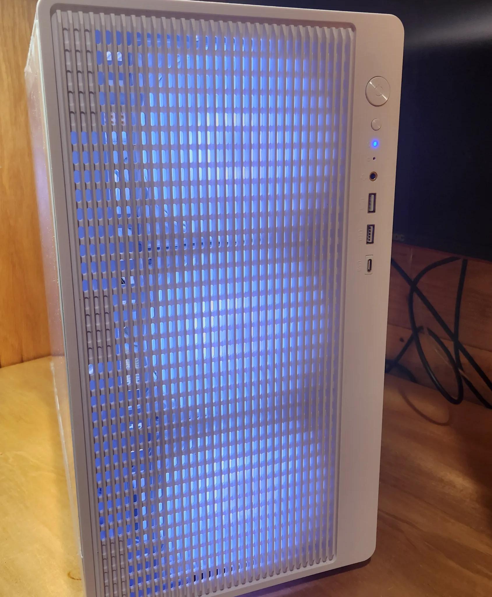 Custom White Gaming PC – RTX 2070 Super | i7 6800k
