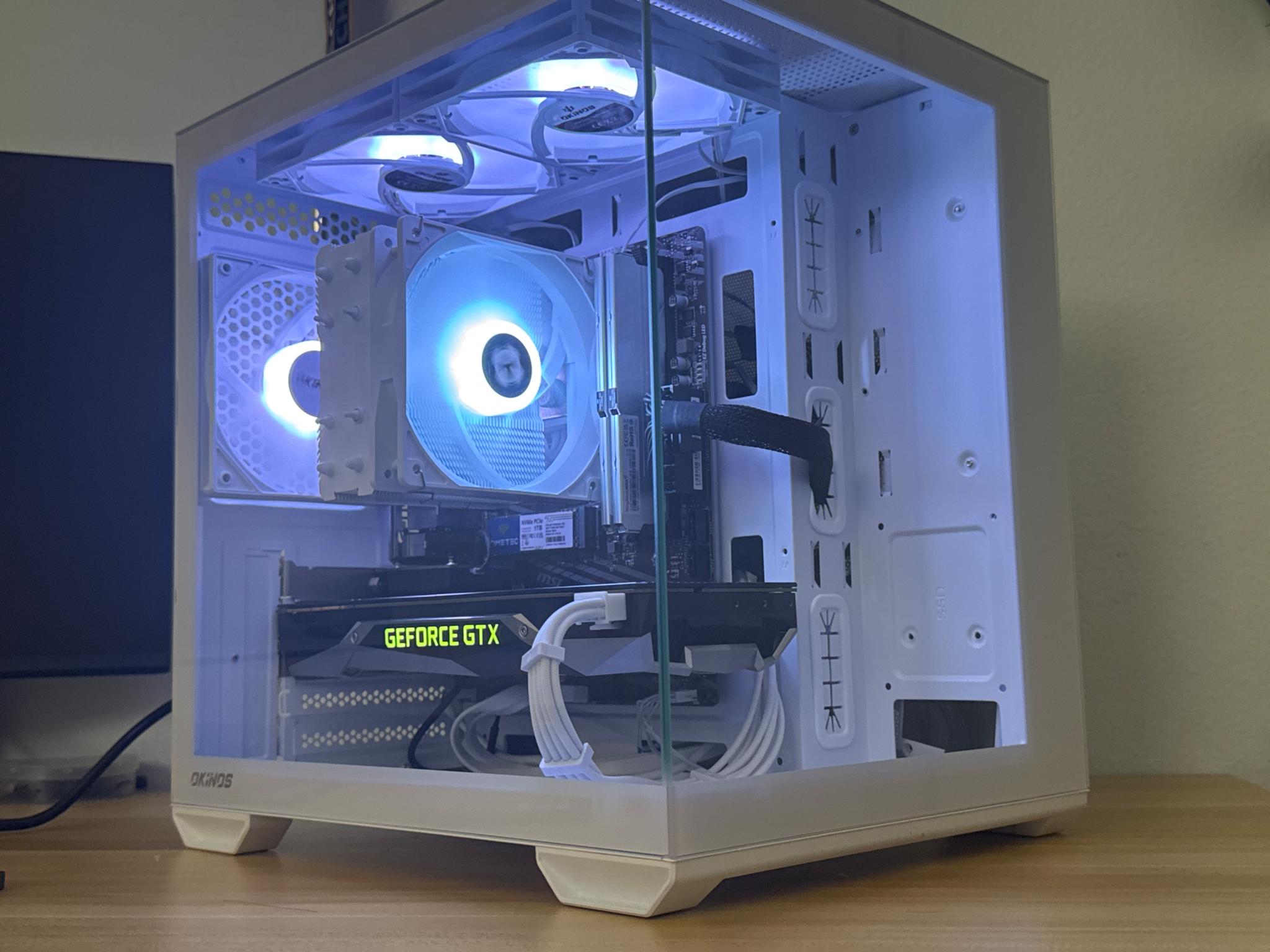 ⚪️White Pure Performance Monster⚪️|GTX 1080|Ryzen 5 3500X|16 GB RAM|1 TB SSD|WIFI+ Windows 11|
