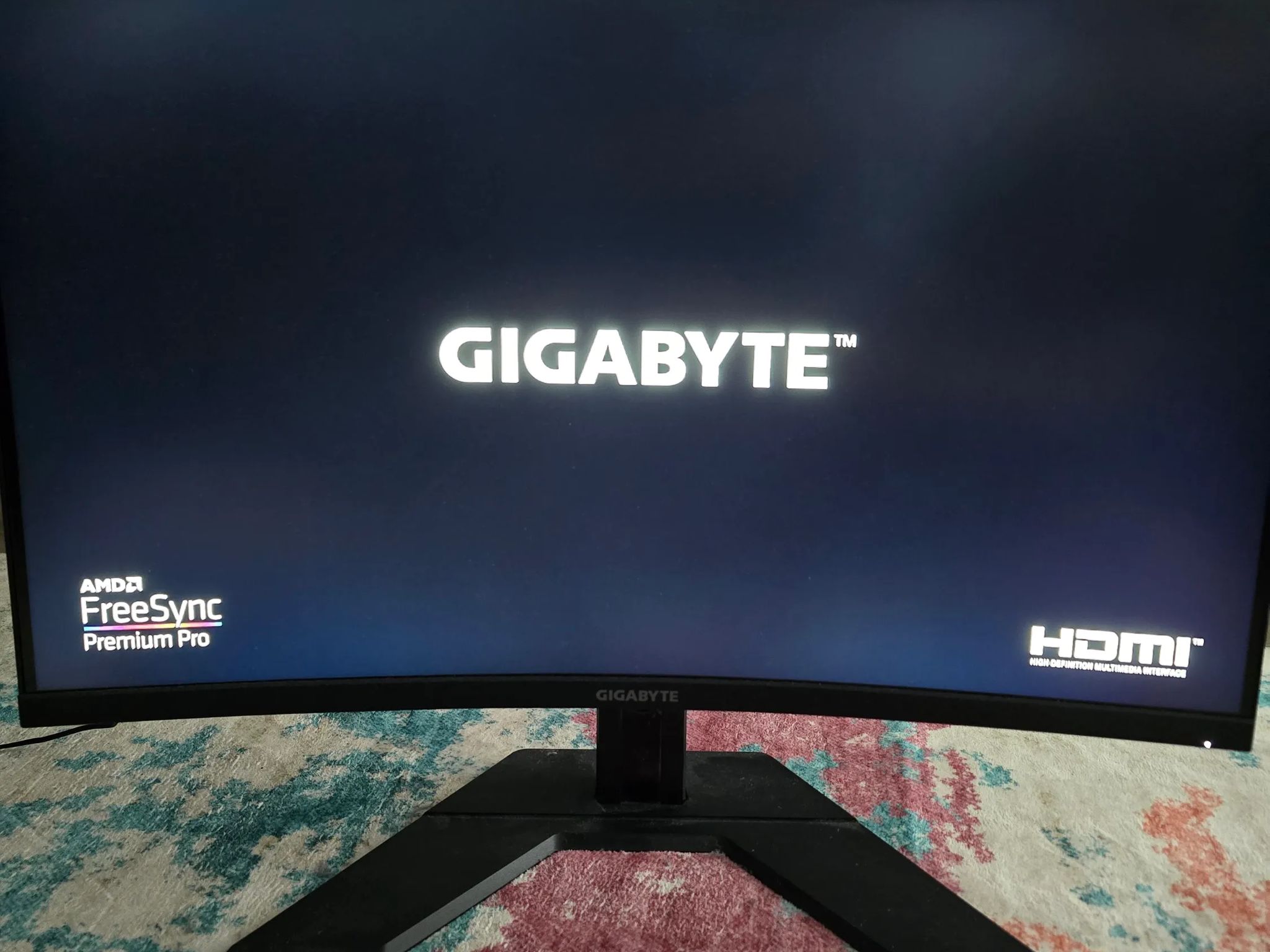 32 Inch Gigabyte G32QC Monitor 1440p 165hz