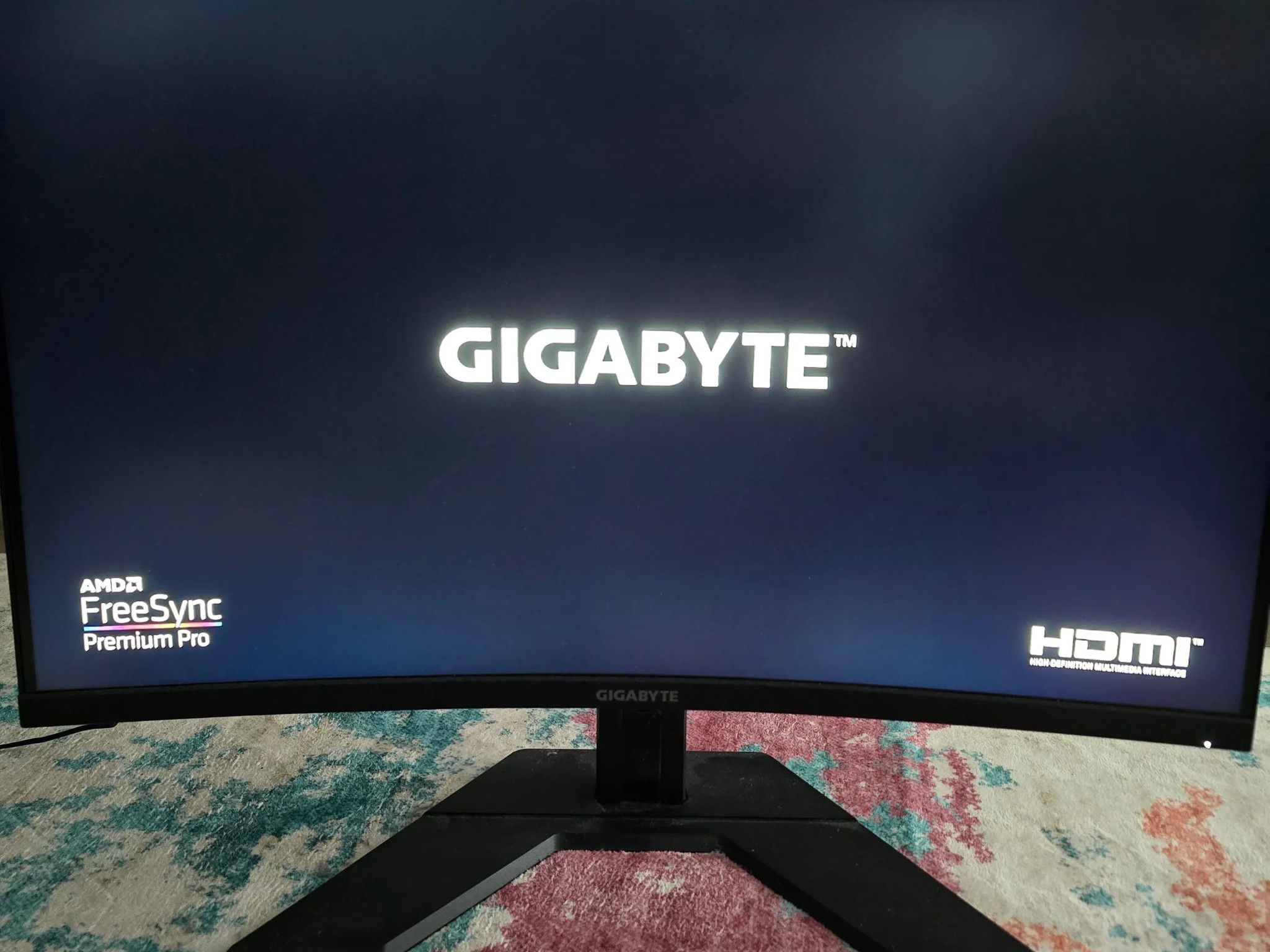 32 Inch Gigabyte G32QC Monitor 1440p 165hz