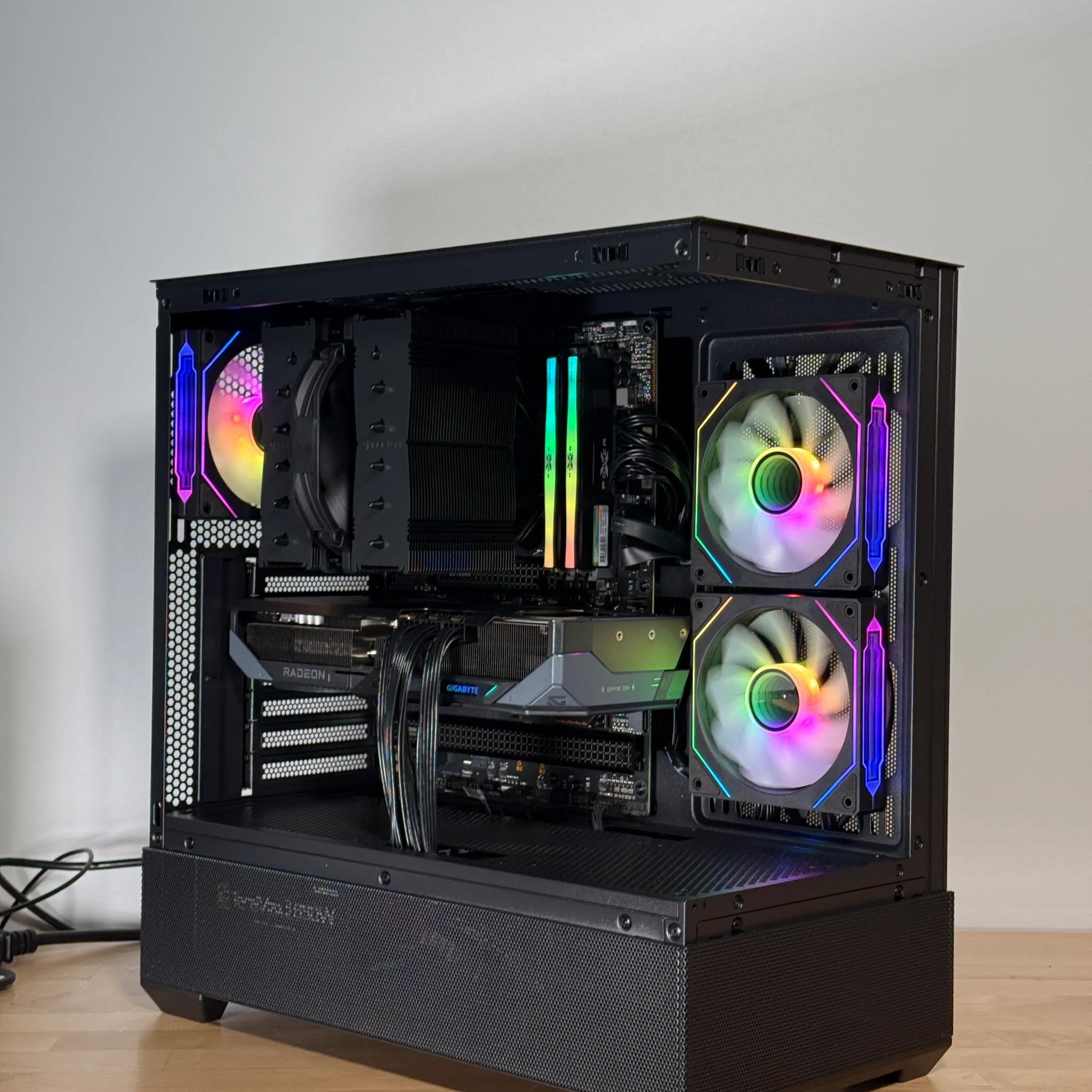 RX 9070XT and Ryzen 9 9900x Gaming PC