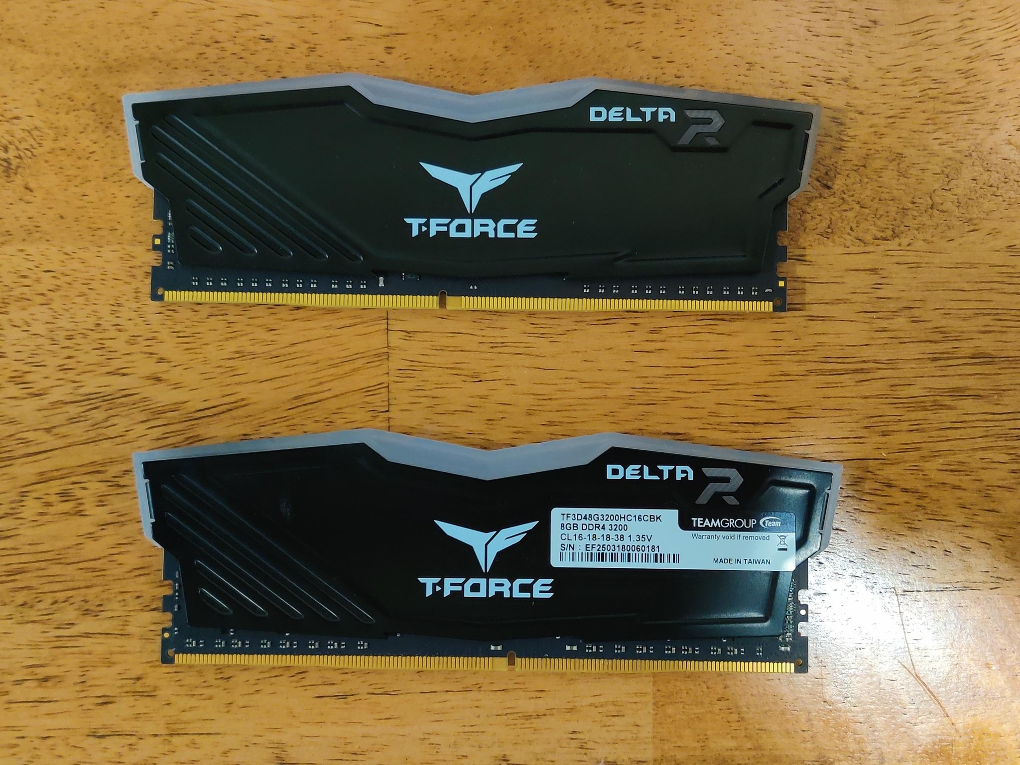 16GB DDR4 3200 TFORCE Delta RGB