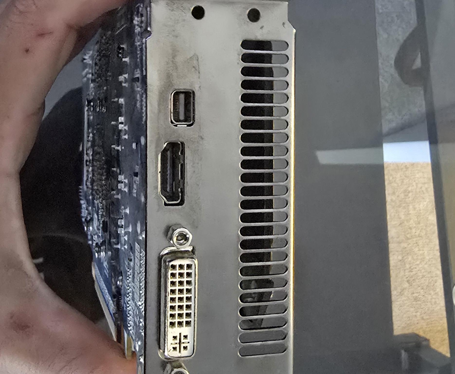 Radeon 5830 1GB