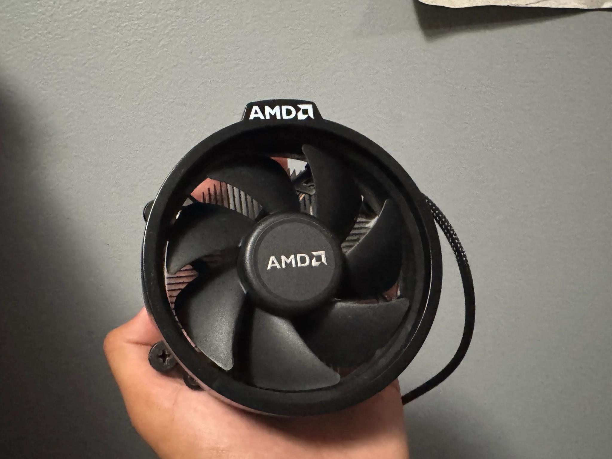 AMD Ryzen 5 5600G CPU/APU AM4 3.9 GHz Used - With Stock Cooler