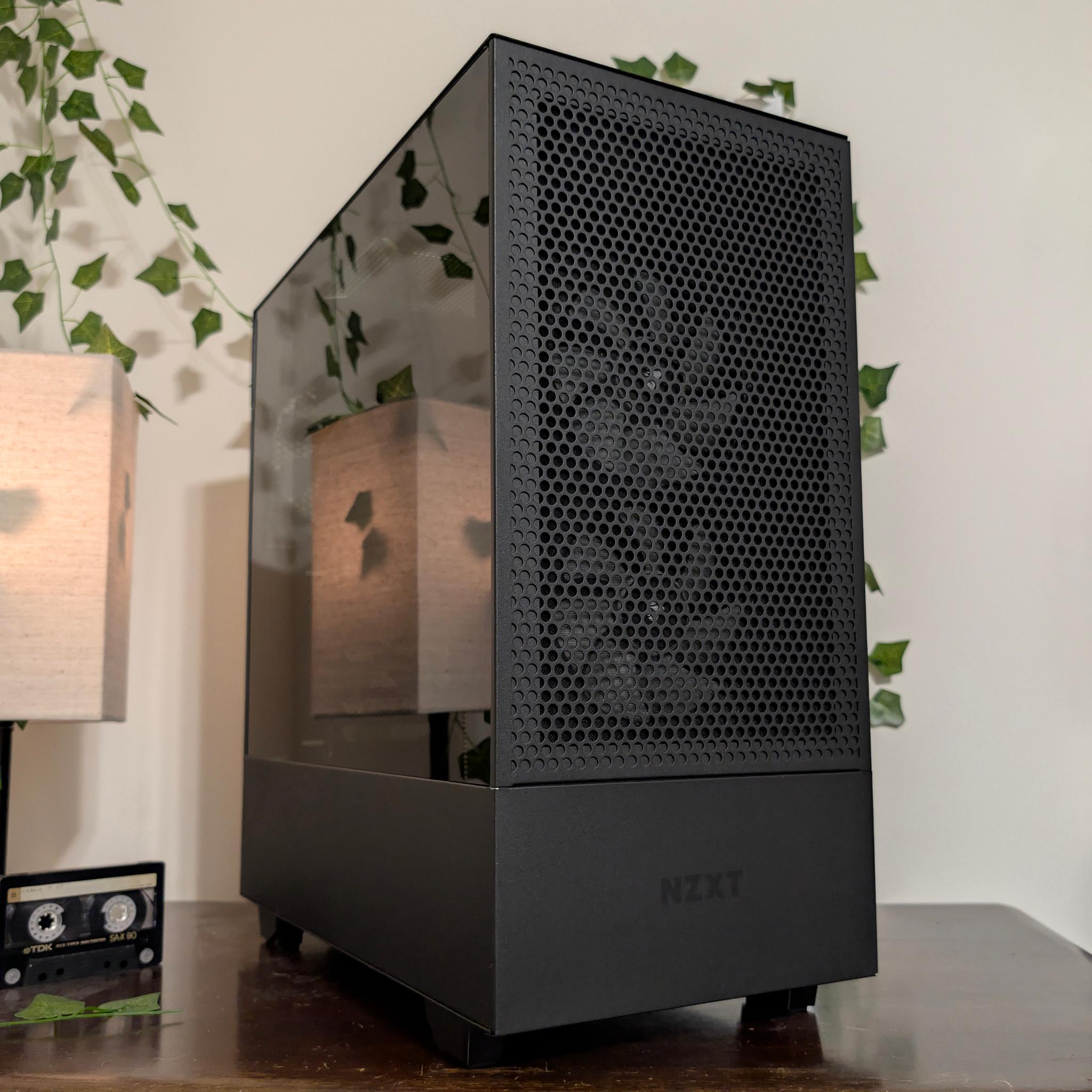 ✒️ i7 + RX6600 Gaming PC