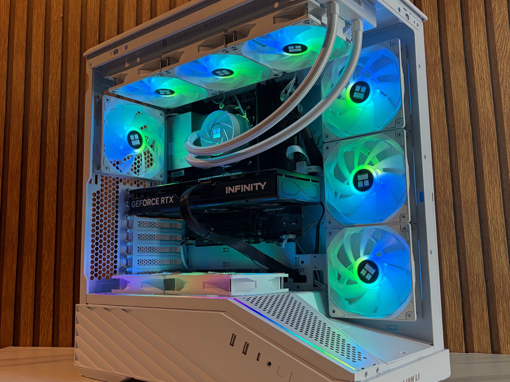 RTX 5070 | RYZEN 7 7800X3D | 16GB DDR5 | 750W PSU | 1TB SSD| 360MM AIO