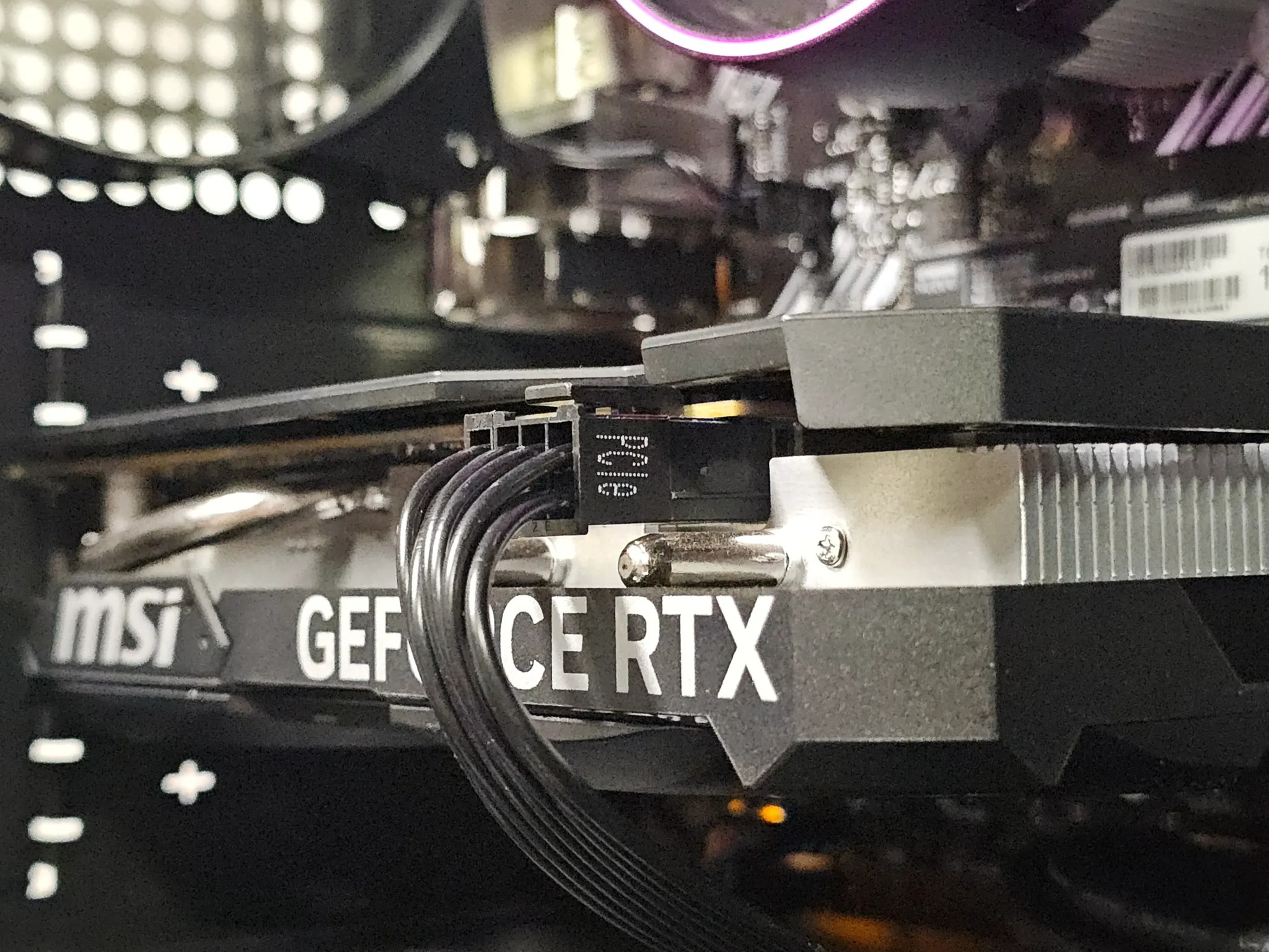 SPIRE / RTX 4060 / Ryzen 7 2700 / 16GB DDR4 / 1TB SSD