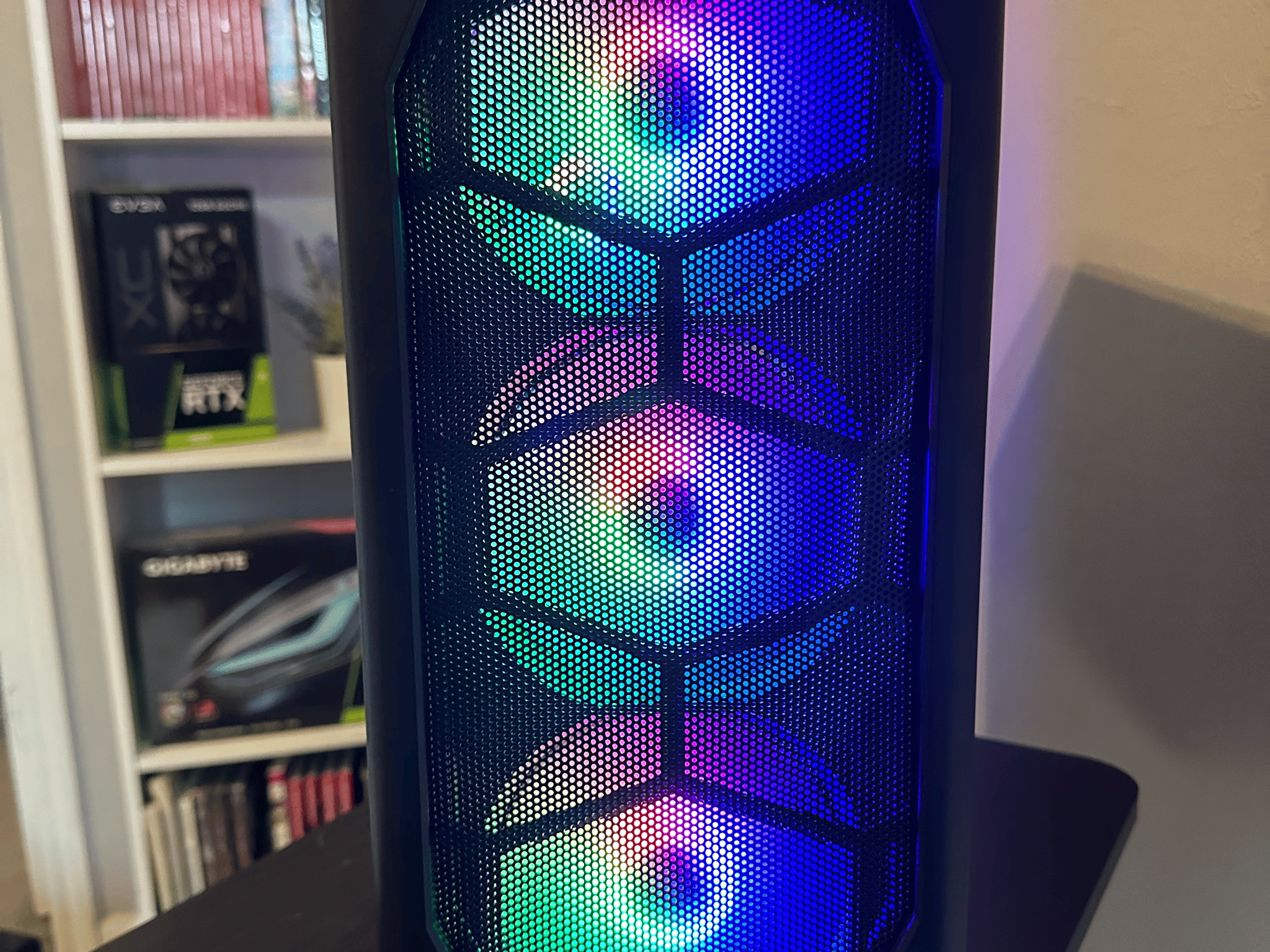 "Kronostyx" RX 6650 XT + Ryzen 3600, 16gb RAM Custom Gaming PC