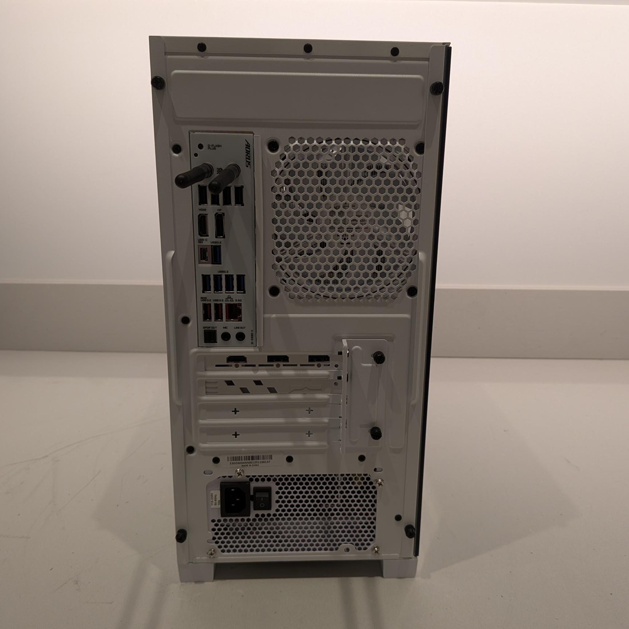 1440p Snow Box - RX 9060 XT 16 GB, Ryzen 5 7500F, 32 GB DDR5, 2 TB Gen 4 NVME, RGB