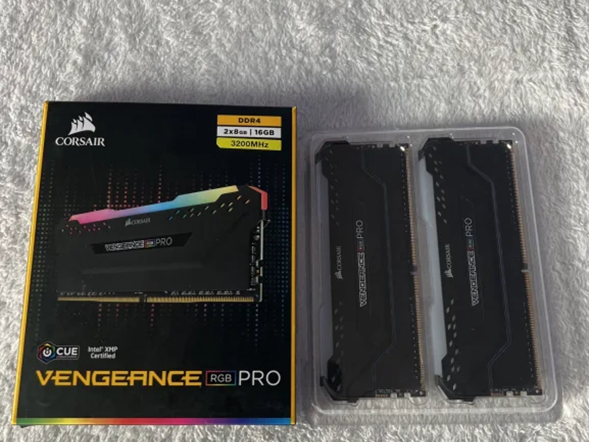 Corsair Vengeance RGB Pro 2x 8GB (16GB)