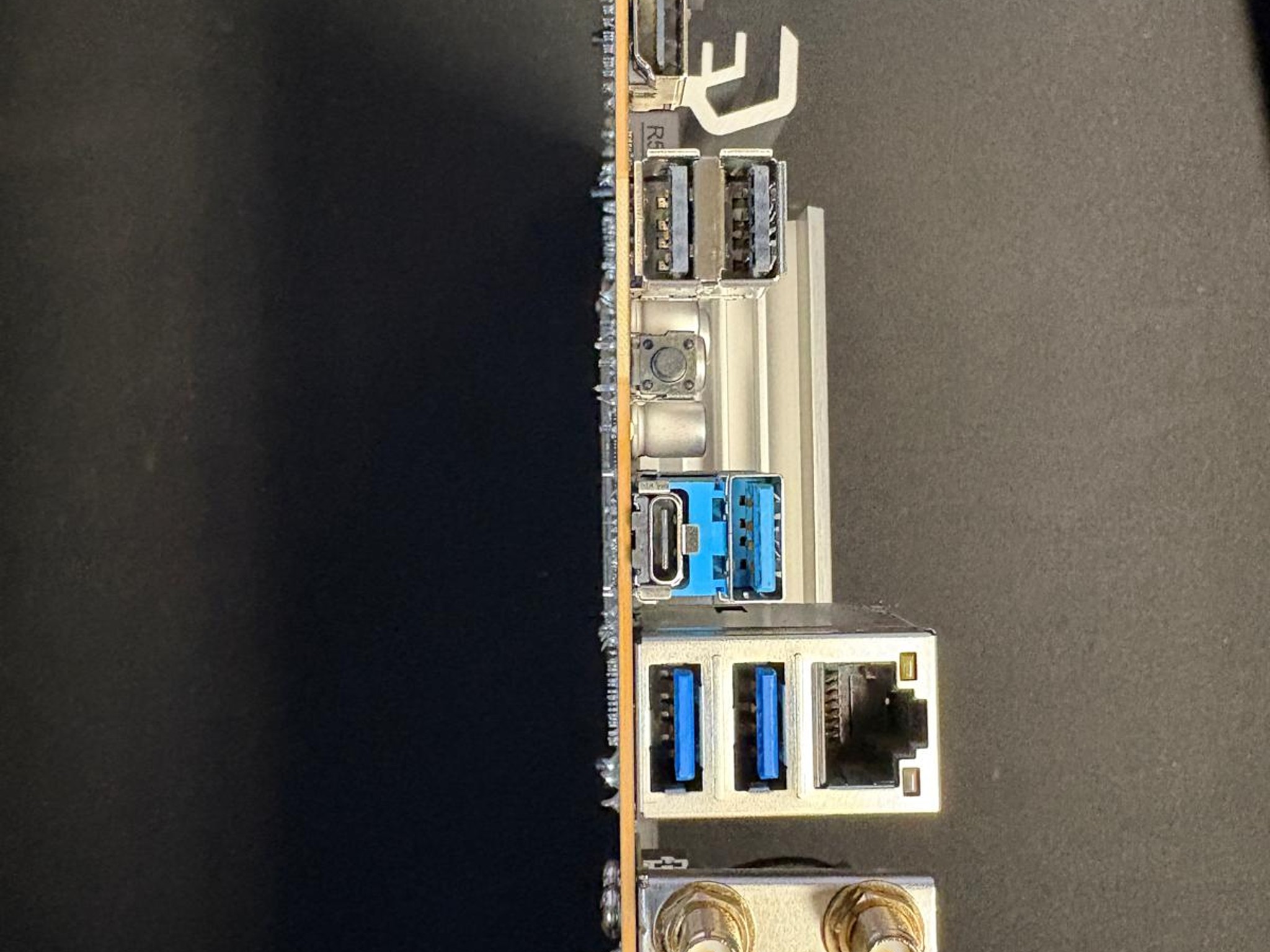 USED & FUNCTION GOOD - ASRock Z690-C/D5