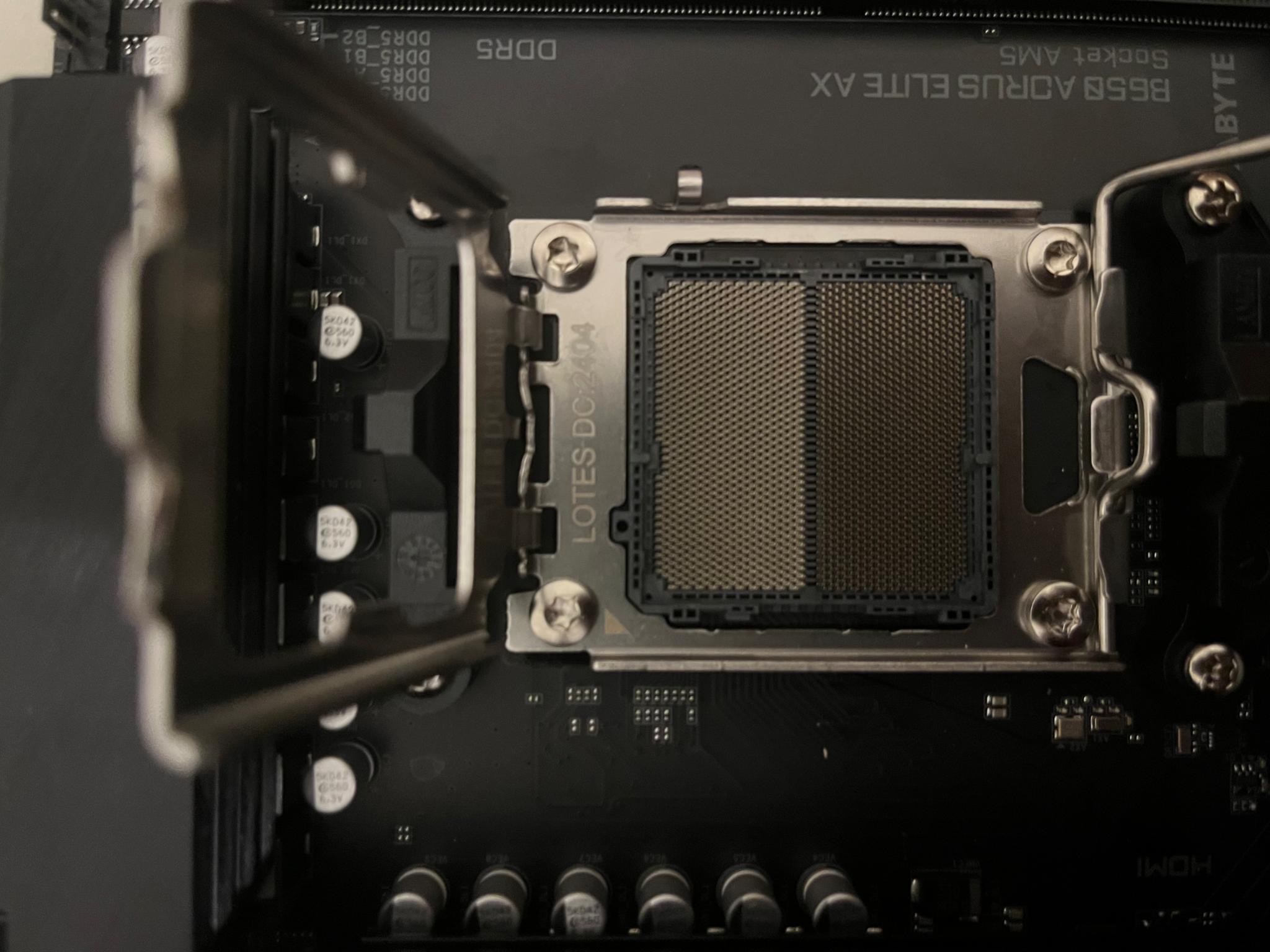 GIGABYTE B650 AORUS ELITE AX ATX AM5 (DDR5, PCIe 5.0)