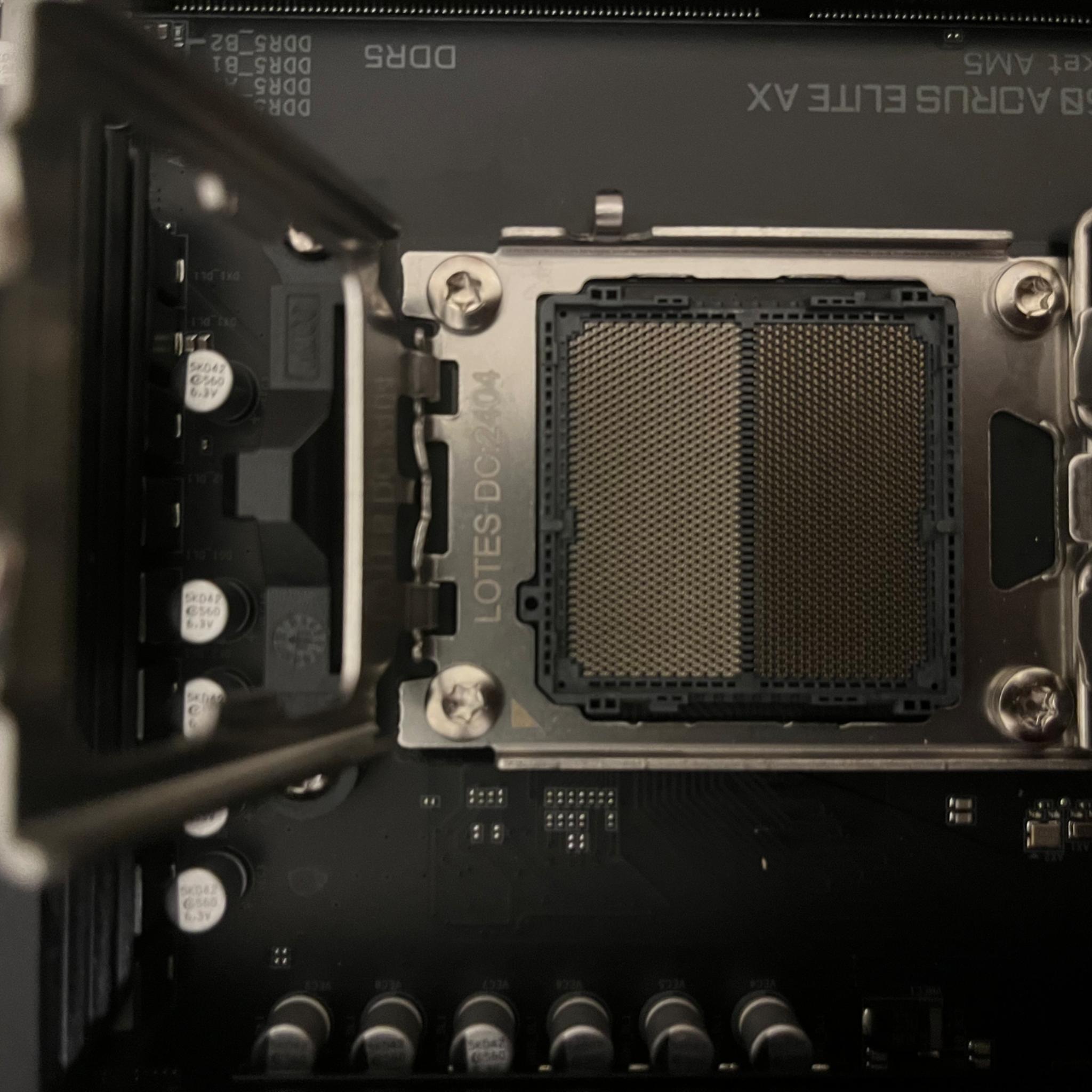 GIGABYTE B650 AORUS ELITE AX ATX AM5 (DDR5, PCIe 5.0)