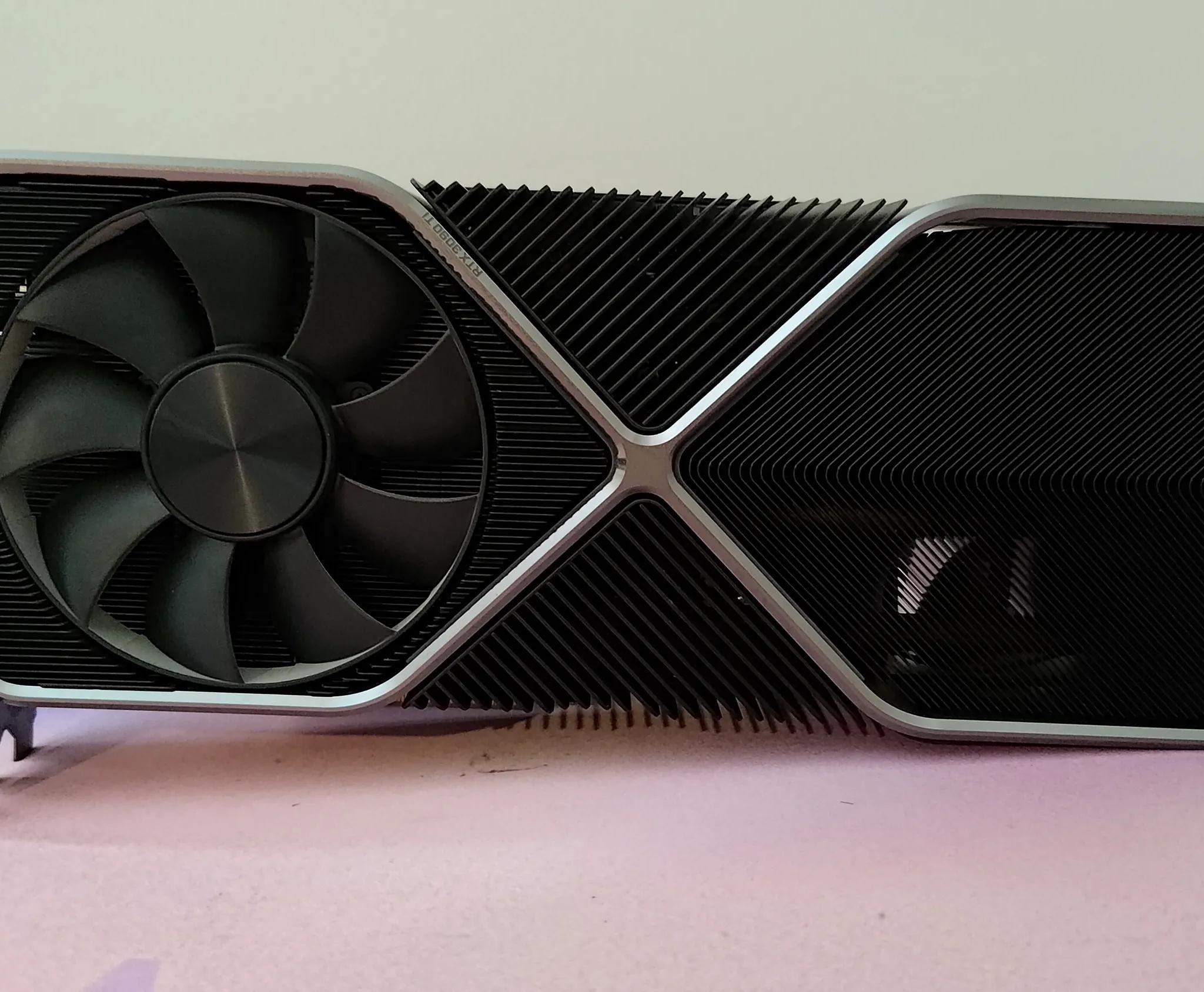 Nvidia RTX 3090Ti Founder's Edition **Missing 12VHPWR adapter**
