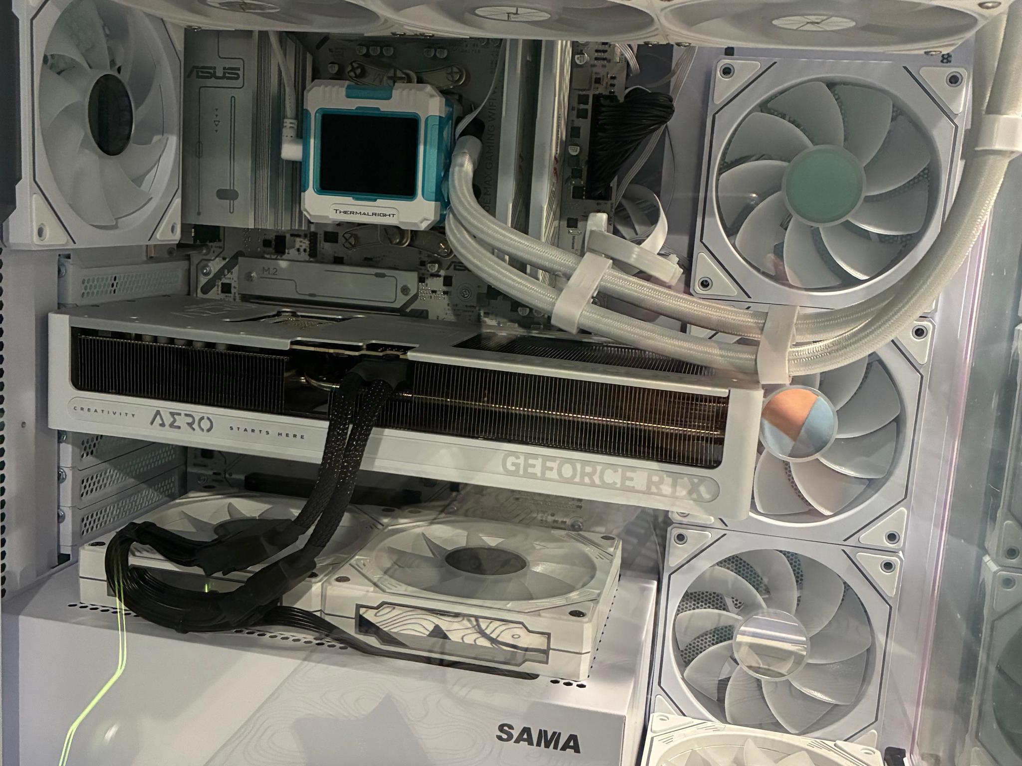 Custom All White Gaming PC High End