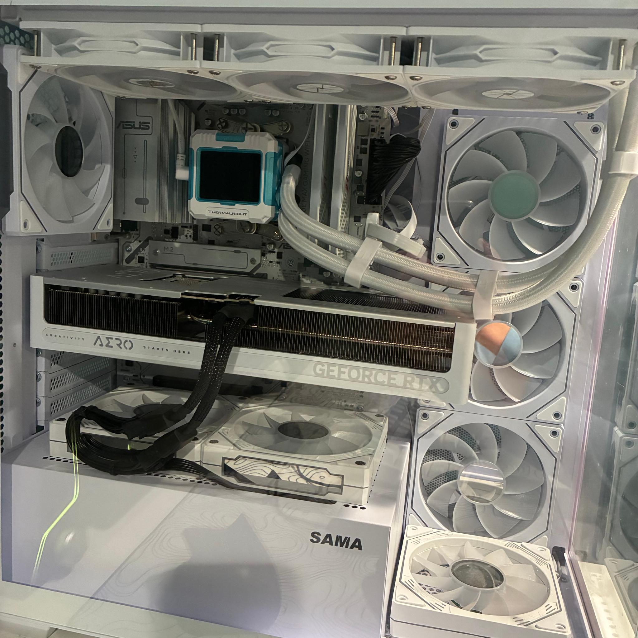 Custom All White Gaming PC High End