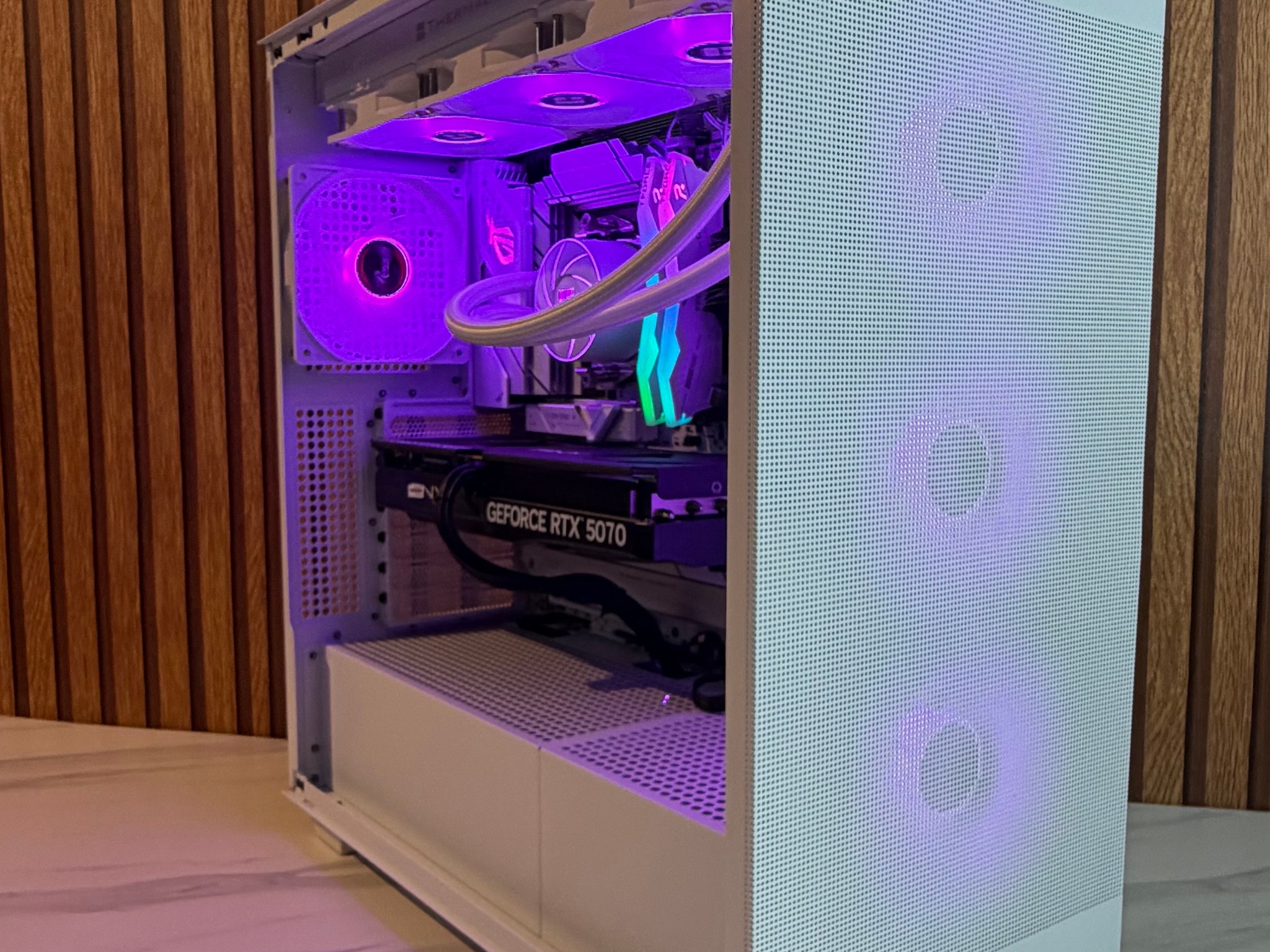 RTX 5070 | RYZEN 5 7600x | 16GB DDR5 | 750W PSU | 1TB NVME | 360MM AIO