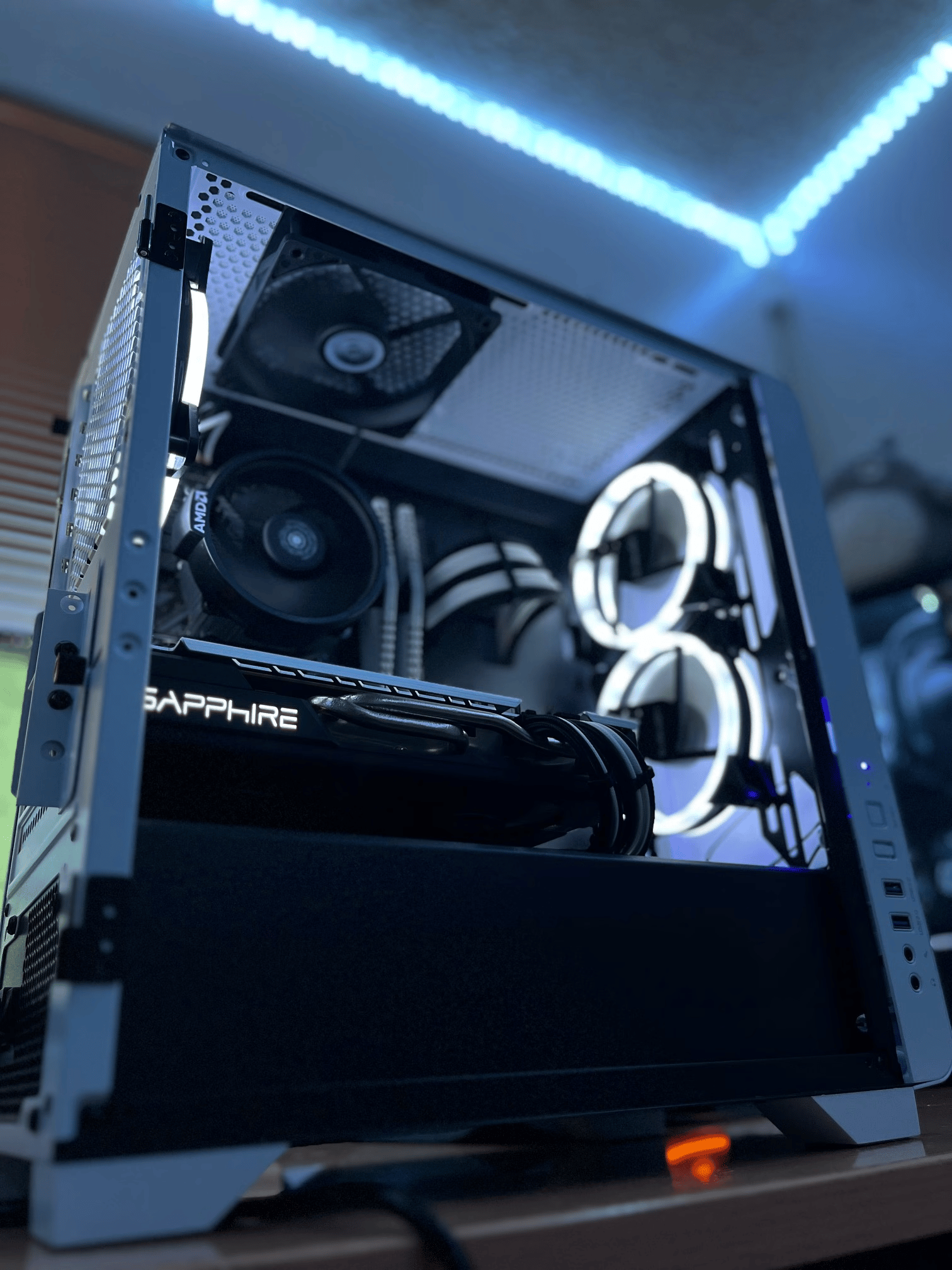 White Spade | Entry Level Gaming PC | Ryzen 3 3200G | RX 570 4GB