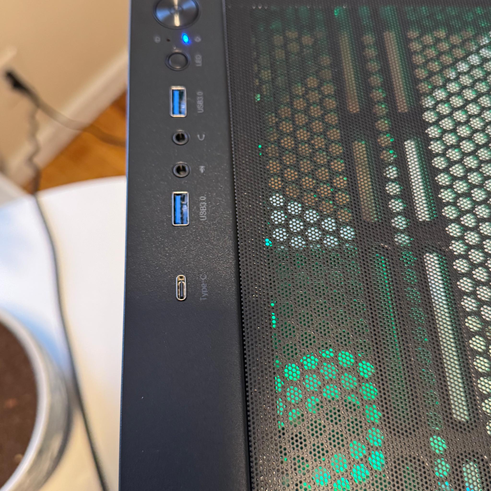 (New) Gaming PC (RTX 3070 + Ryzen 7 5700x)