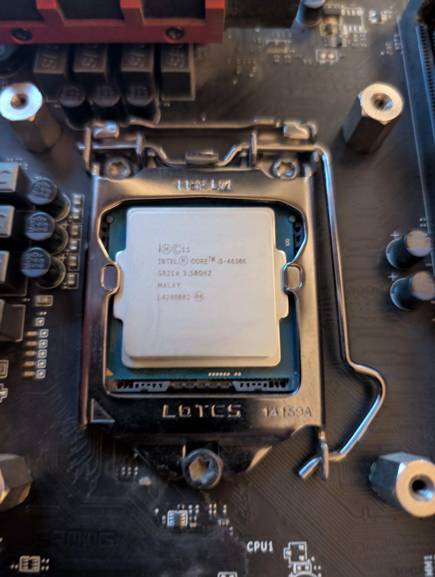 MSI z97 Gaming 5, i5 4690k, 16gb ddr3, hyper 212 cooler