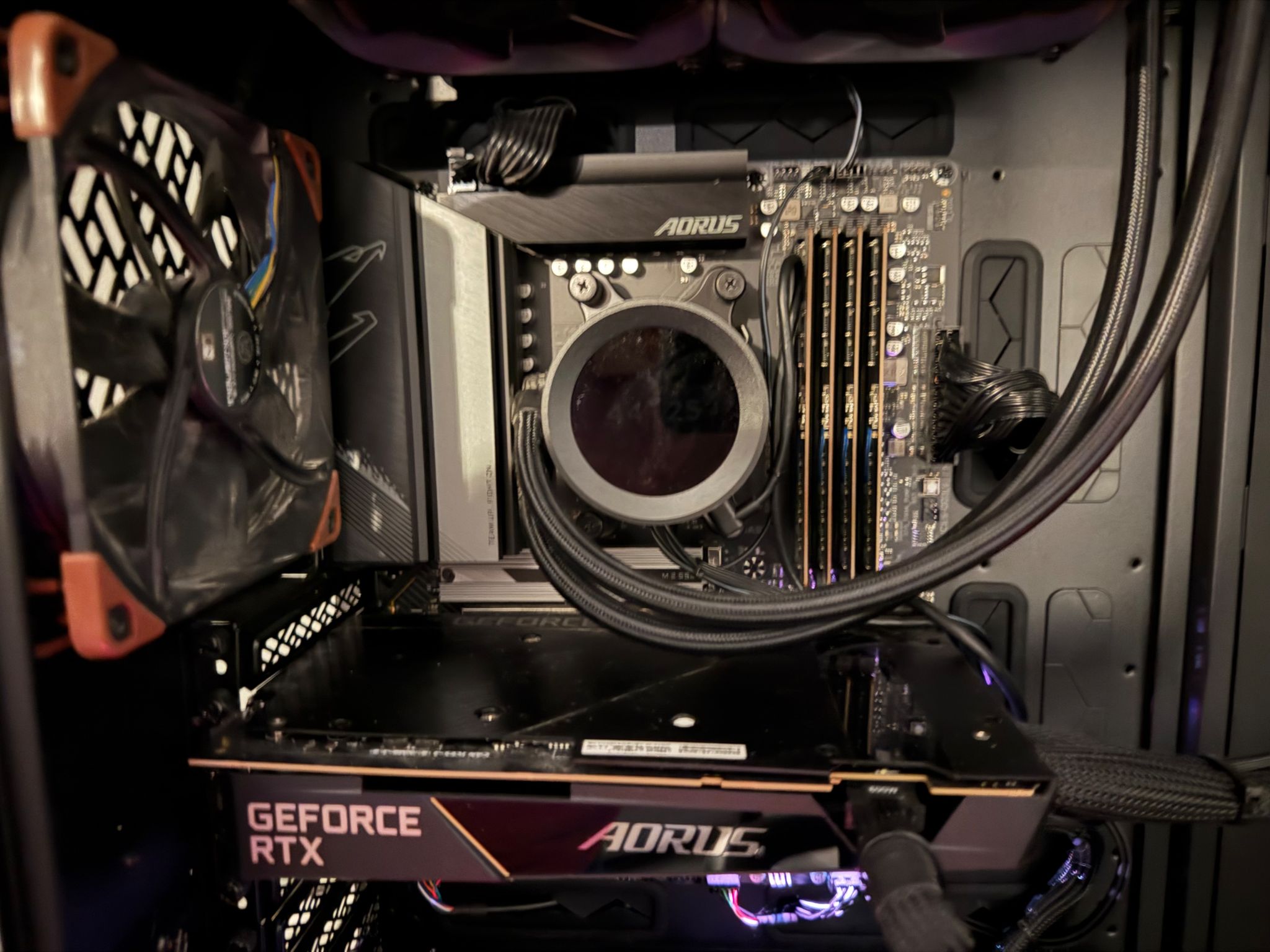 AMD Ryzen 9 Processor - CPU Water cooled NVME SSD 2TB Nvidia GeForce RTX 4090