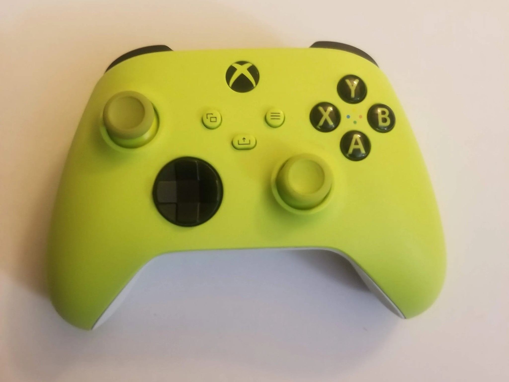 Xbox Core Wireless Controller Electric Volt Xbox Series X|S Xbox One Windows