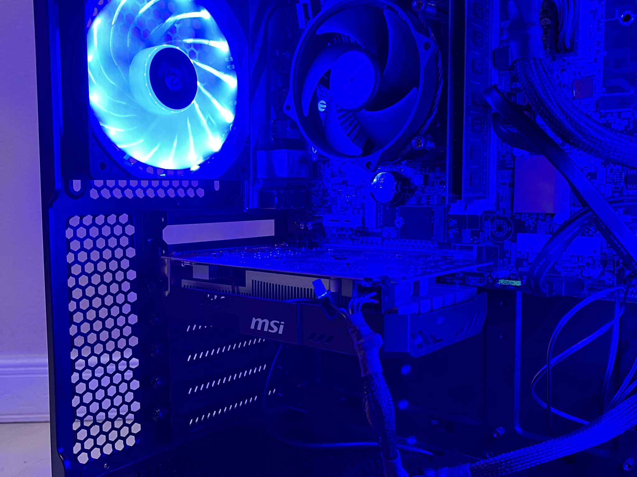 🔥🖥️ Budget Gaming PC – RGB Case, Intel i5-6500, NVIDIA GTX 1650 4GB, 1TB Storage & 16 GB RAM🔵🔥