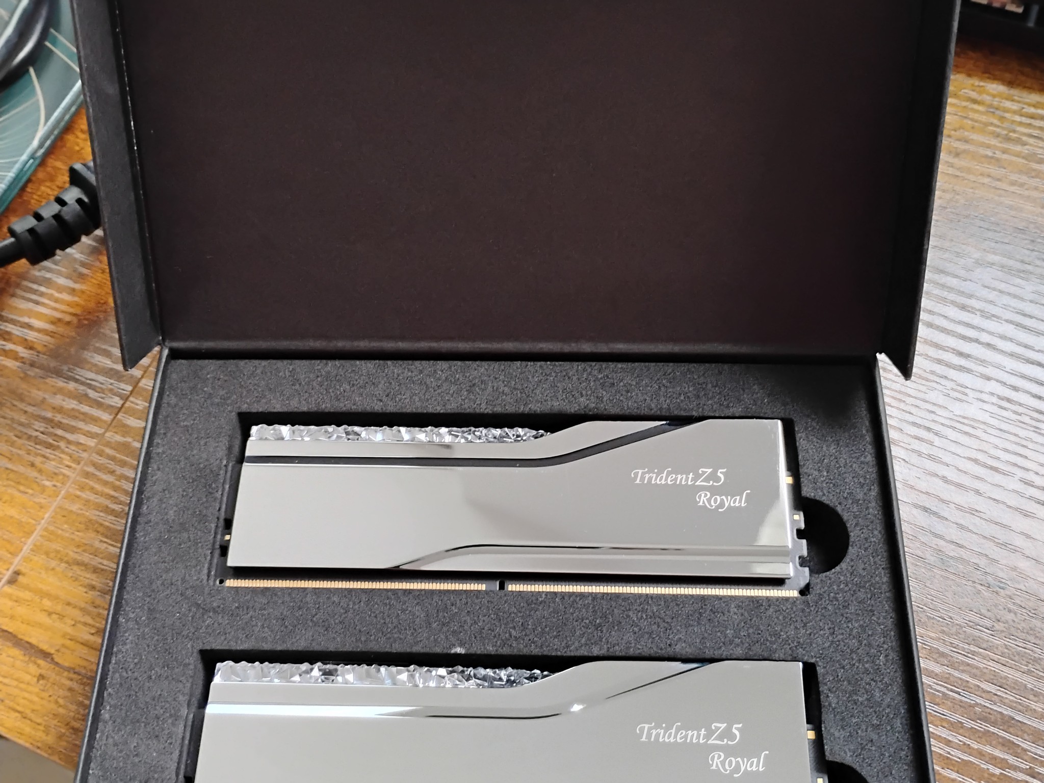 G.Skill Trident Z5 Royal DDR5 32gb (2 x 16gb) 6400mhz CL32 - Silver