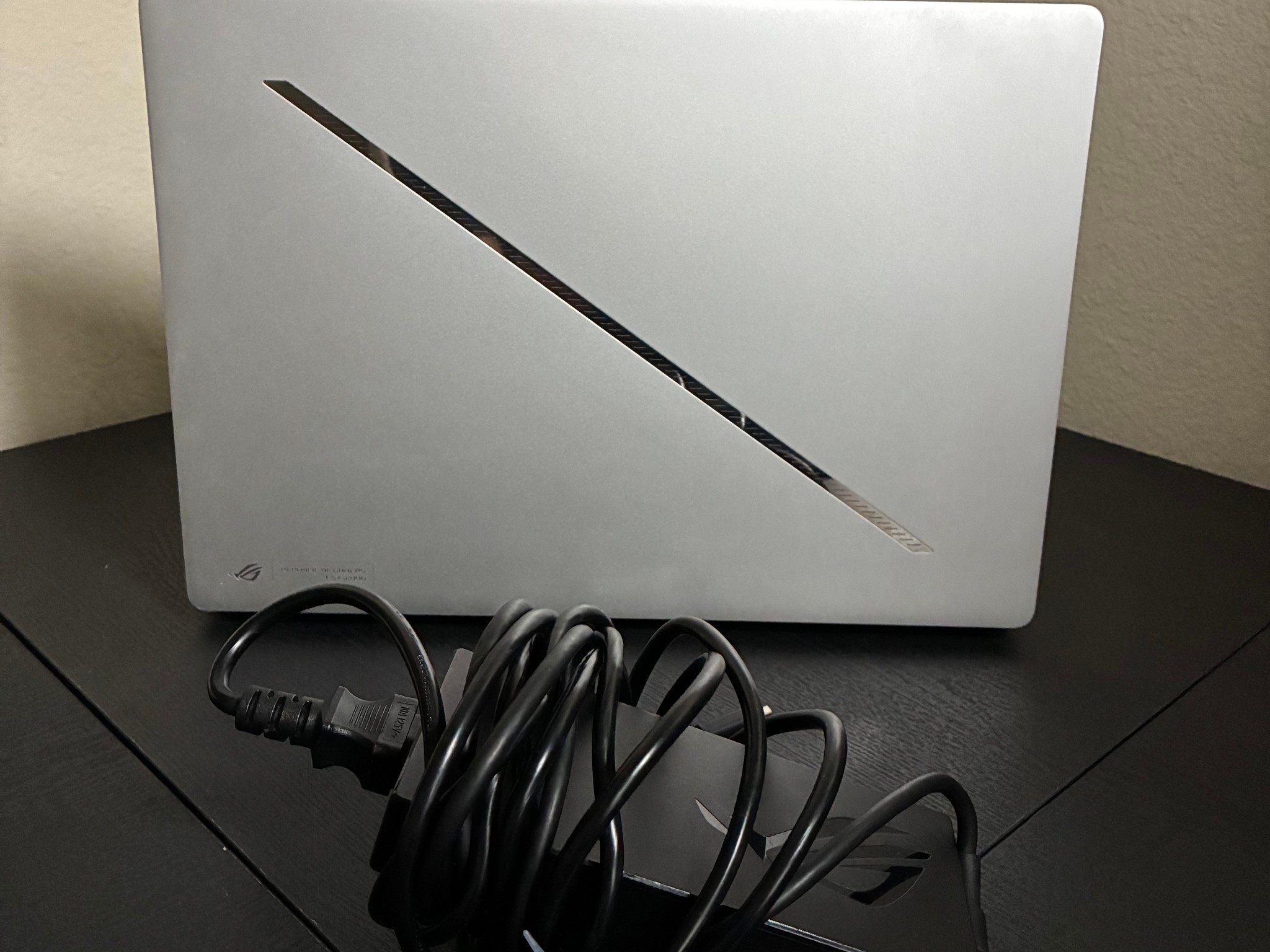 4090 ROG zephyrus G16