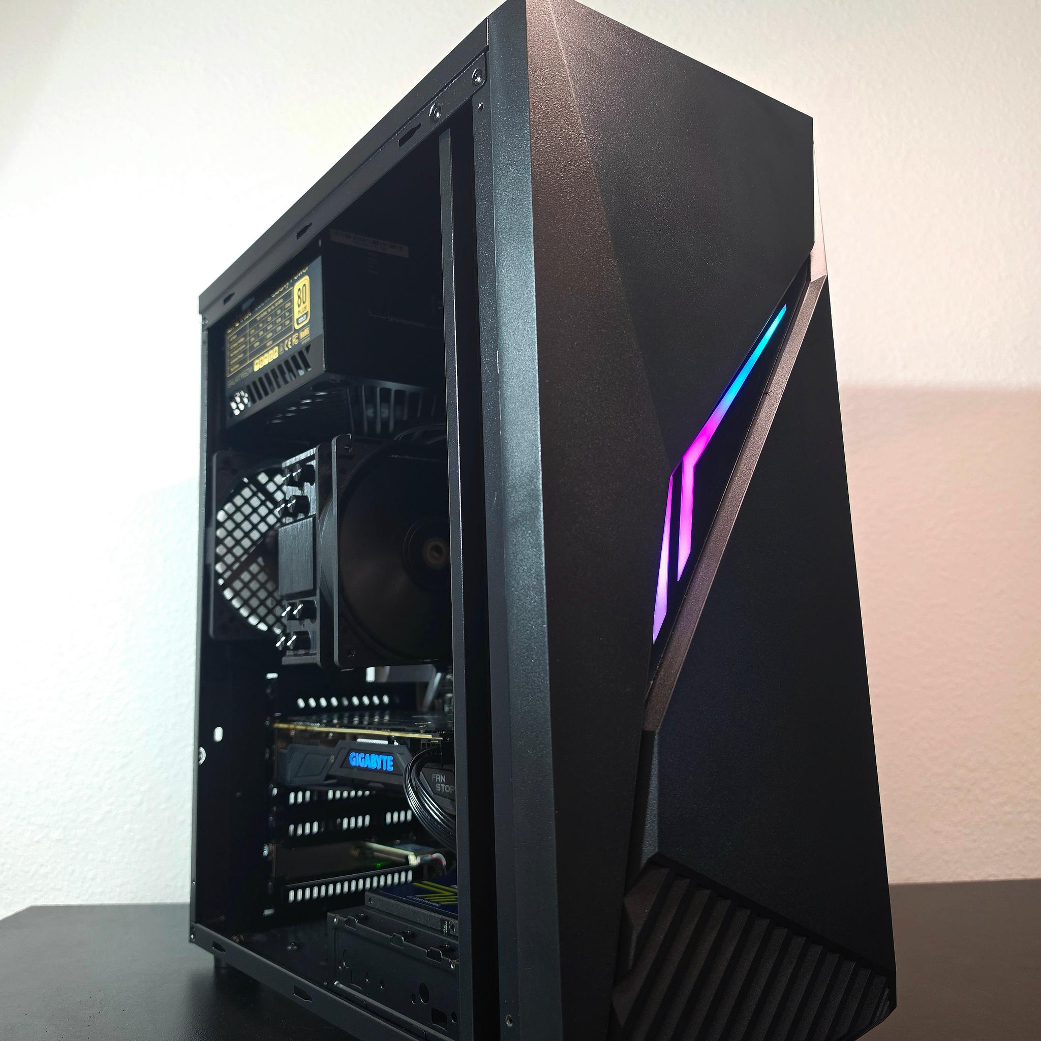 Budget Gaming PC / i7 6700k / GTX 1070 / 16GB DDR4 / 512GB SSD / Wi-Fi & BT