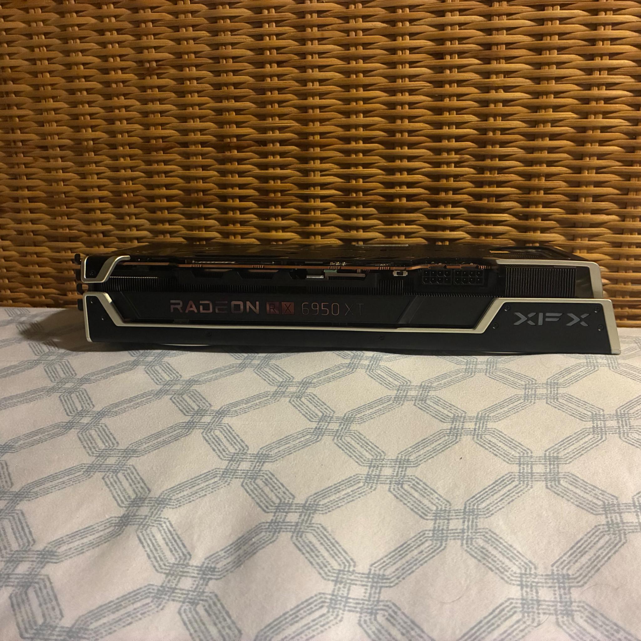 LIKE NEW!!! RX 6950 XT - XFX Speedster Merc