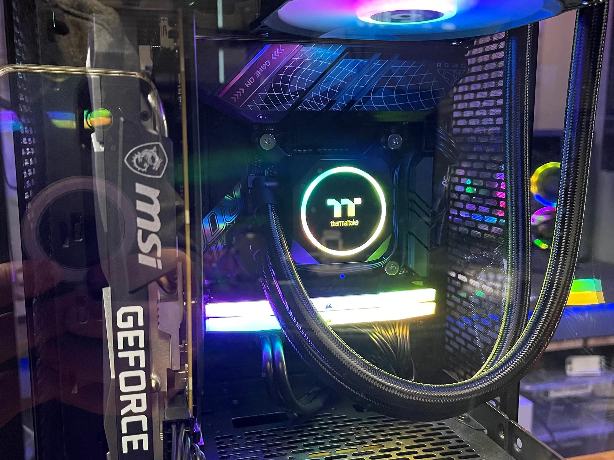 Mid-Range Thermaltake Tower 100 Gaming PC