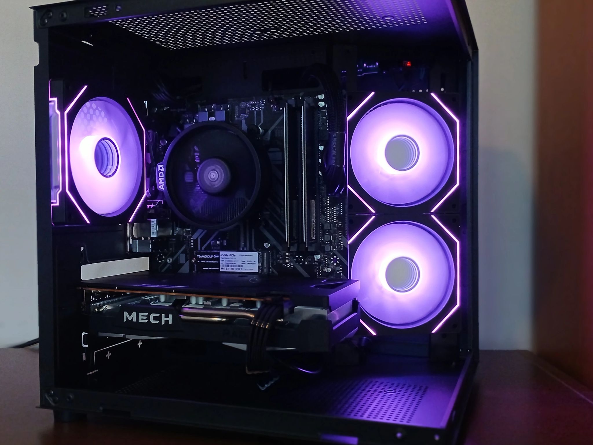 RX 6600 XT | Ryzen 5 5500 | 16GB RAM