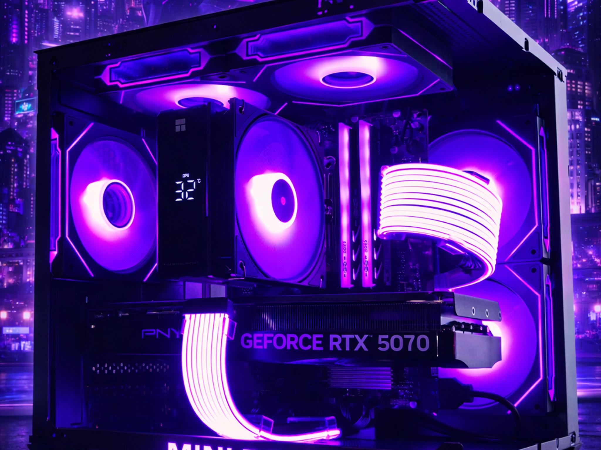 Mini Boss!👑 7500F|5070|DDR5-32GB|1TB|Temp Display