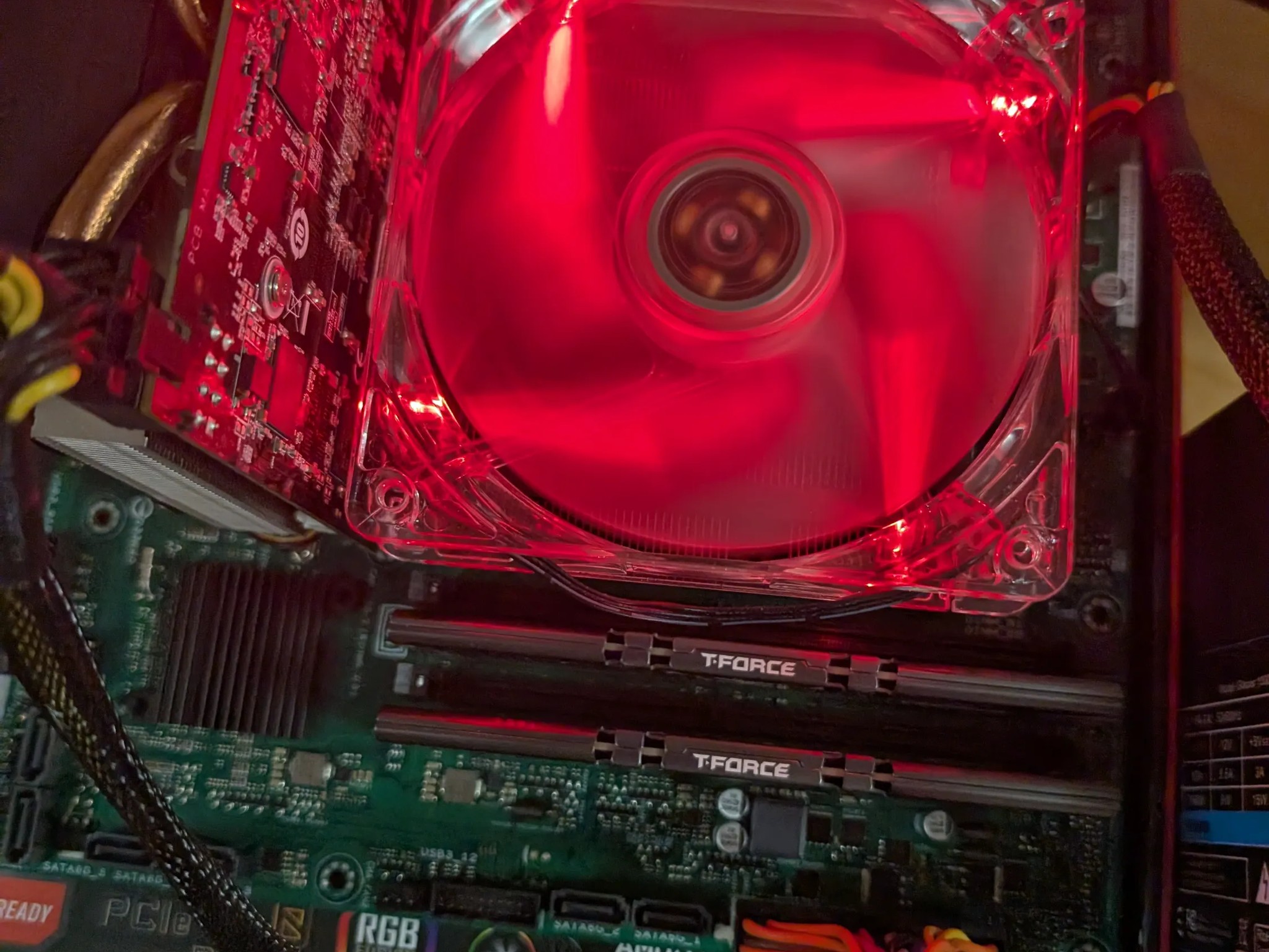 Asus B250M-C / Intel Core i7 7700 / CPU cooler