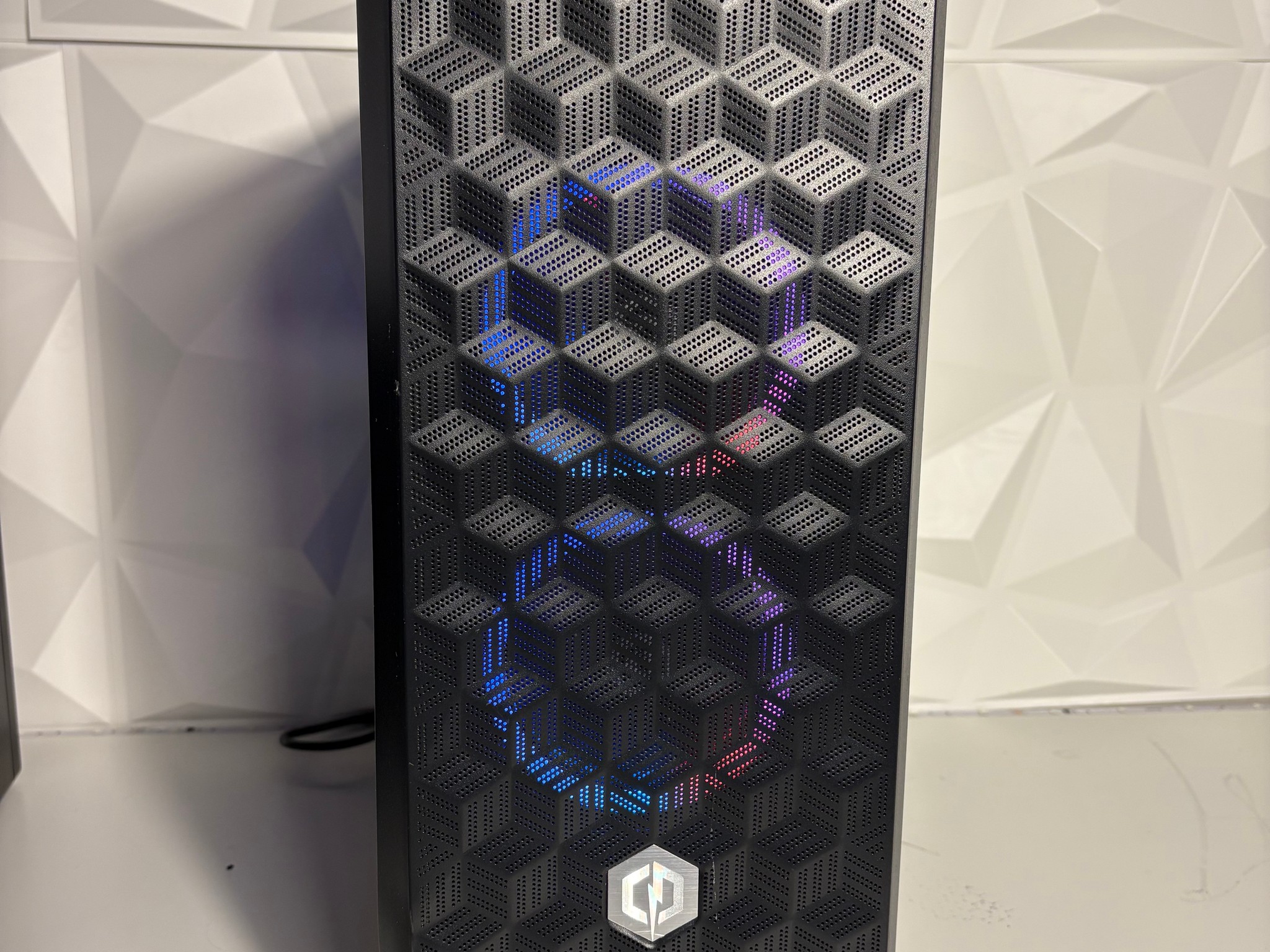 😡💢 //RGB Gaming PC// 💢😡 - RTX 3060, Ryzen 5 3600, 1TB SSD, 16GB DDR4