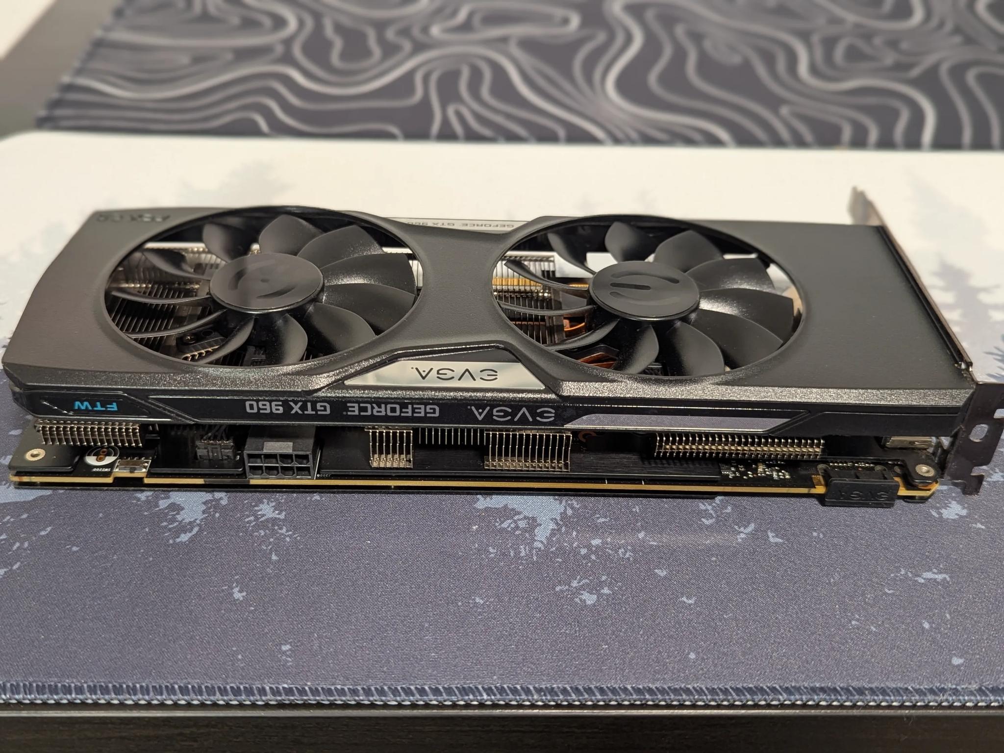 GTX 960 2GB - EVGA