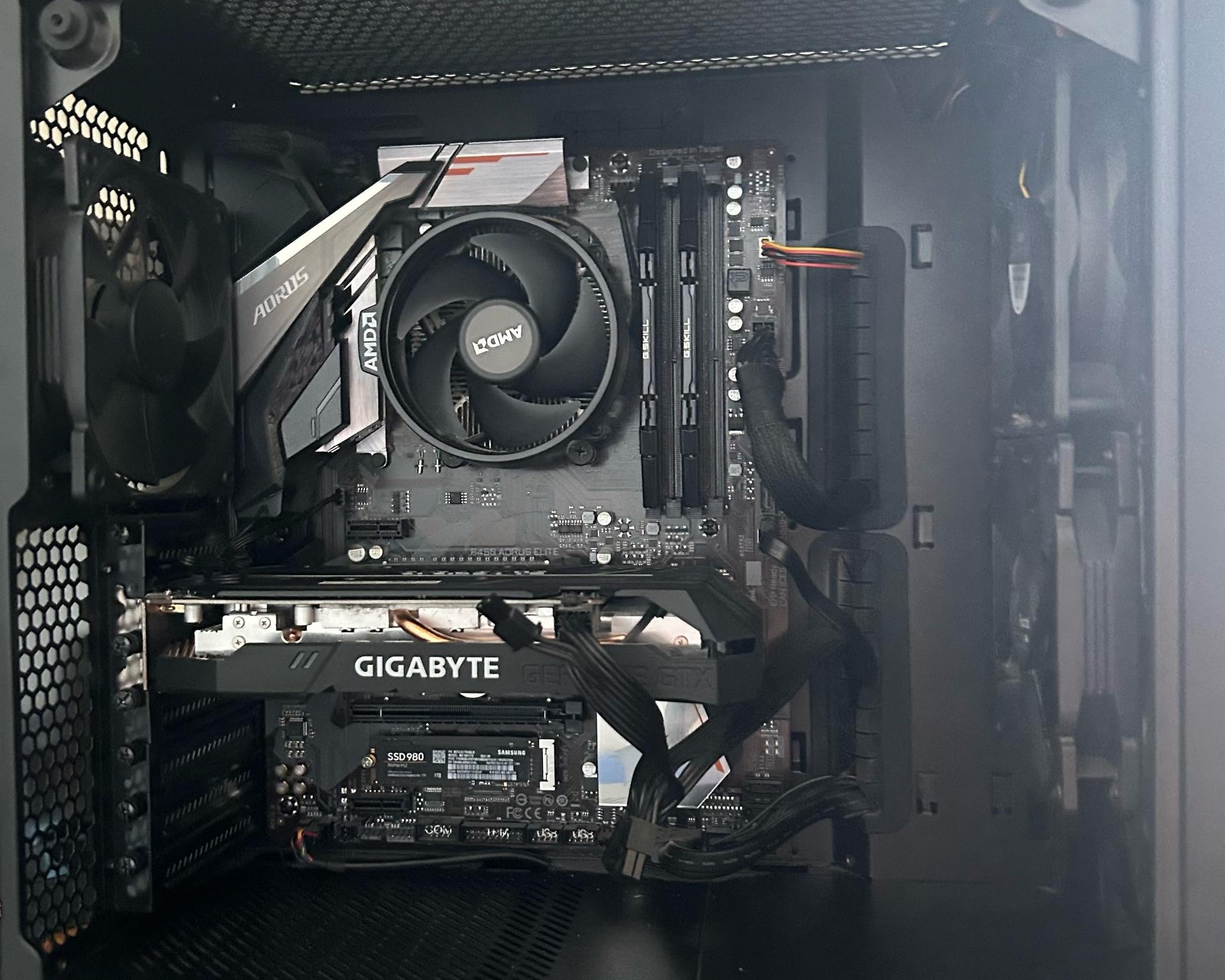 Desktop Gaming PC! Ryzen 5 3600 + Nvidia GTX 1650 super!